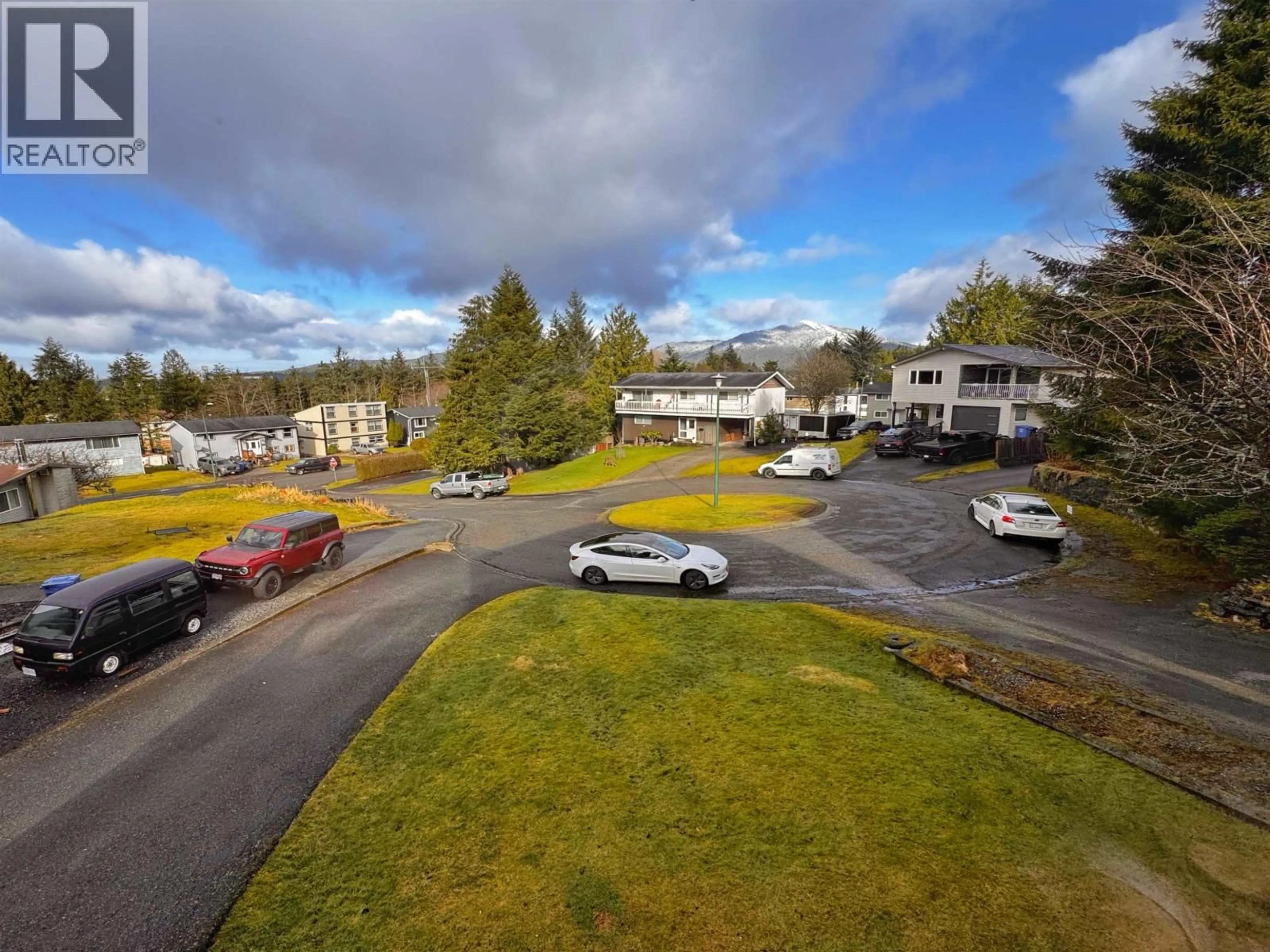 A pic from outside/outdoor area/front of a property/back of a property/a pic from drone, mountain view for 121 CADE PLACE, Prince Rupert British Columbia V8J3S6