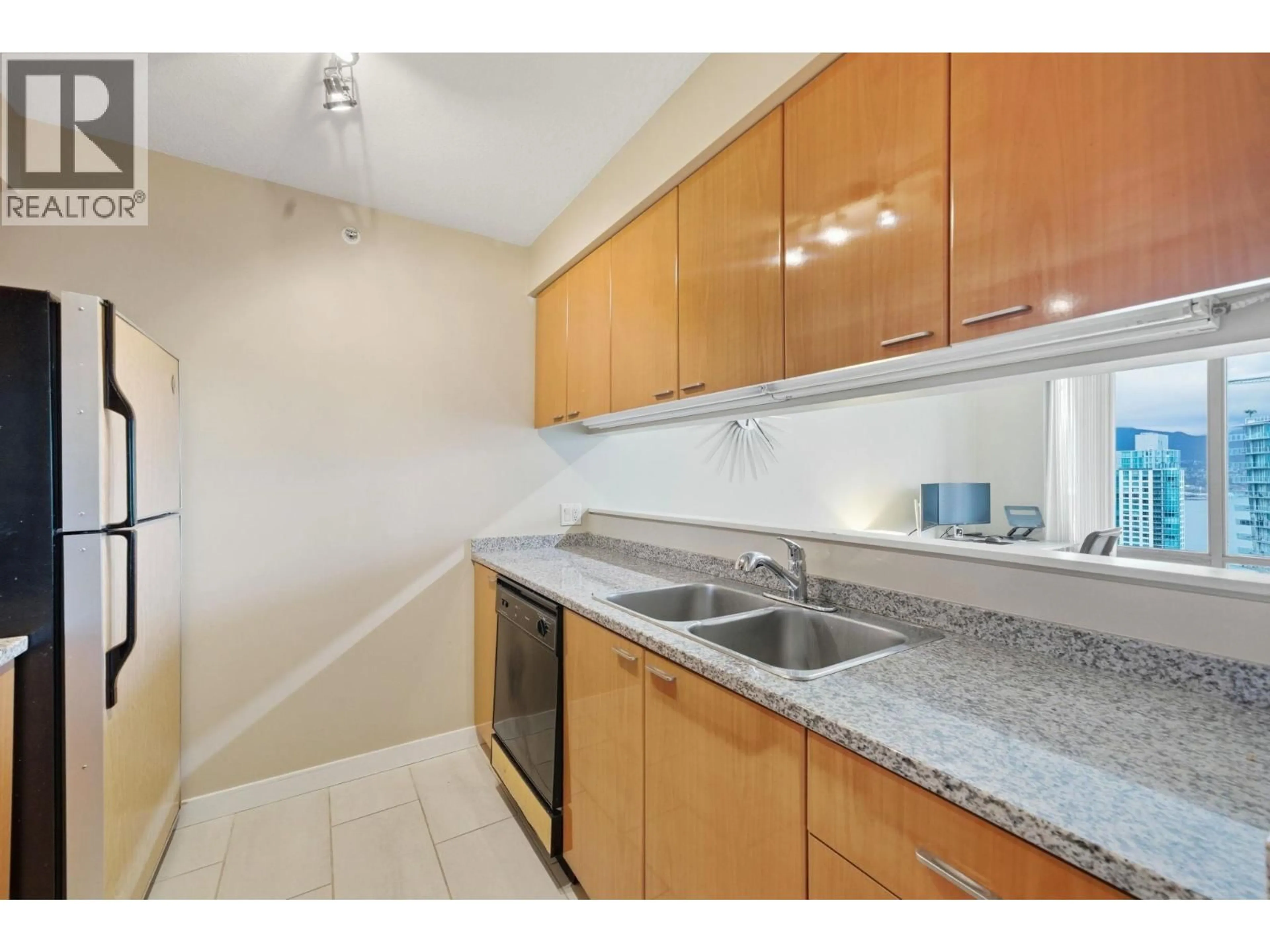 Standard kitchen, unknown for 1903 - 1288 GEORGIA STREET, Vancouver British Columbia V6E4R3