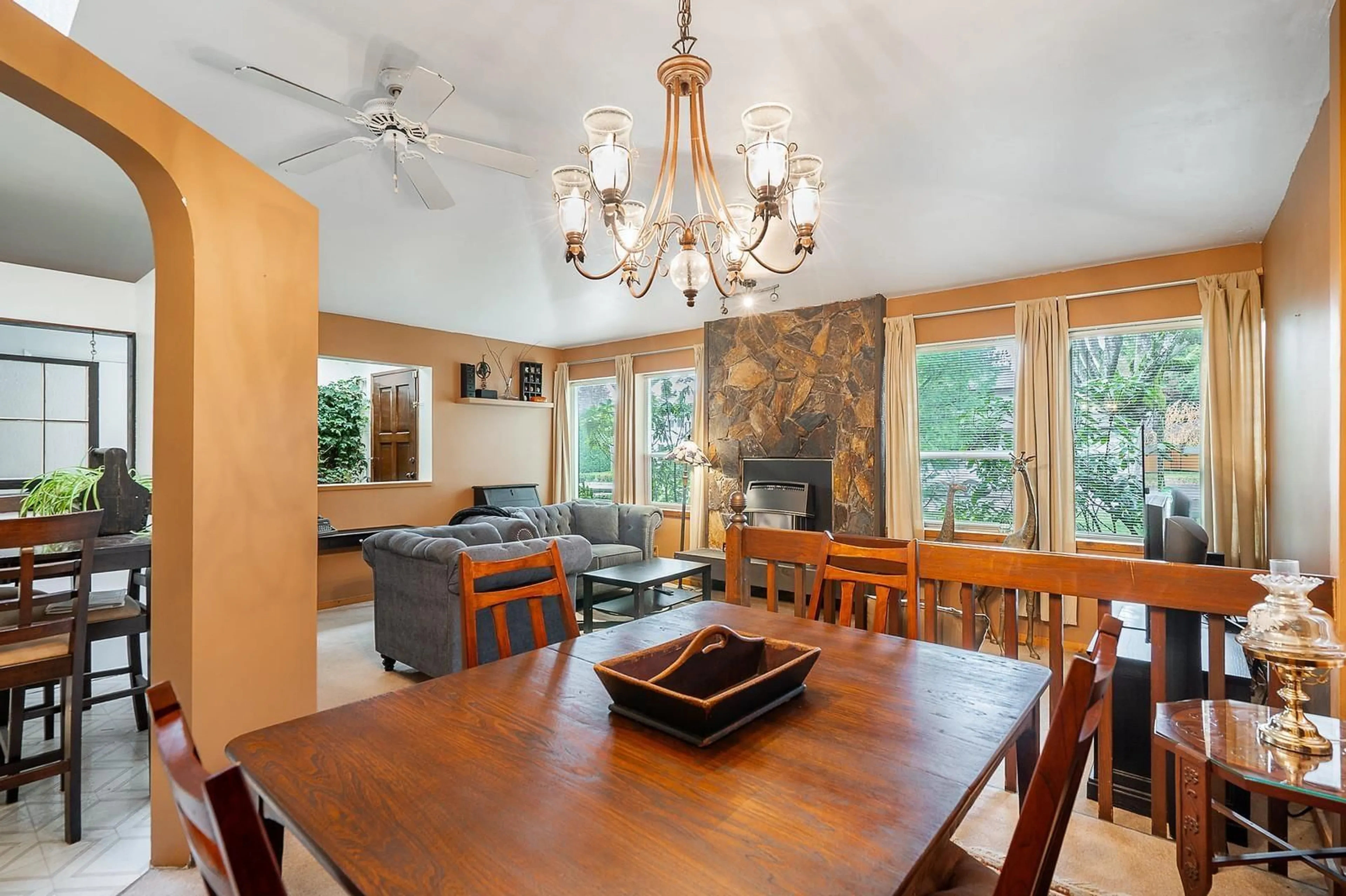 Dining room, unknown for 9120 145A STREET, Surrey British Columbia V3R7L7