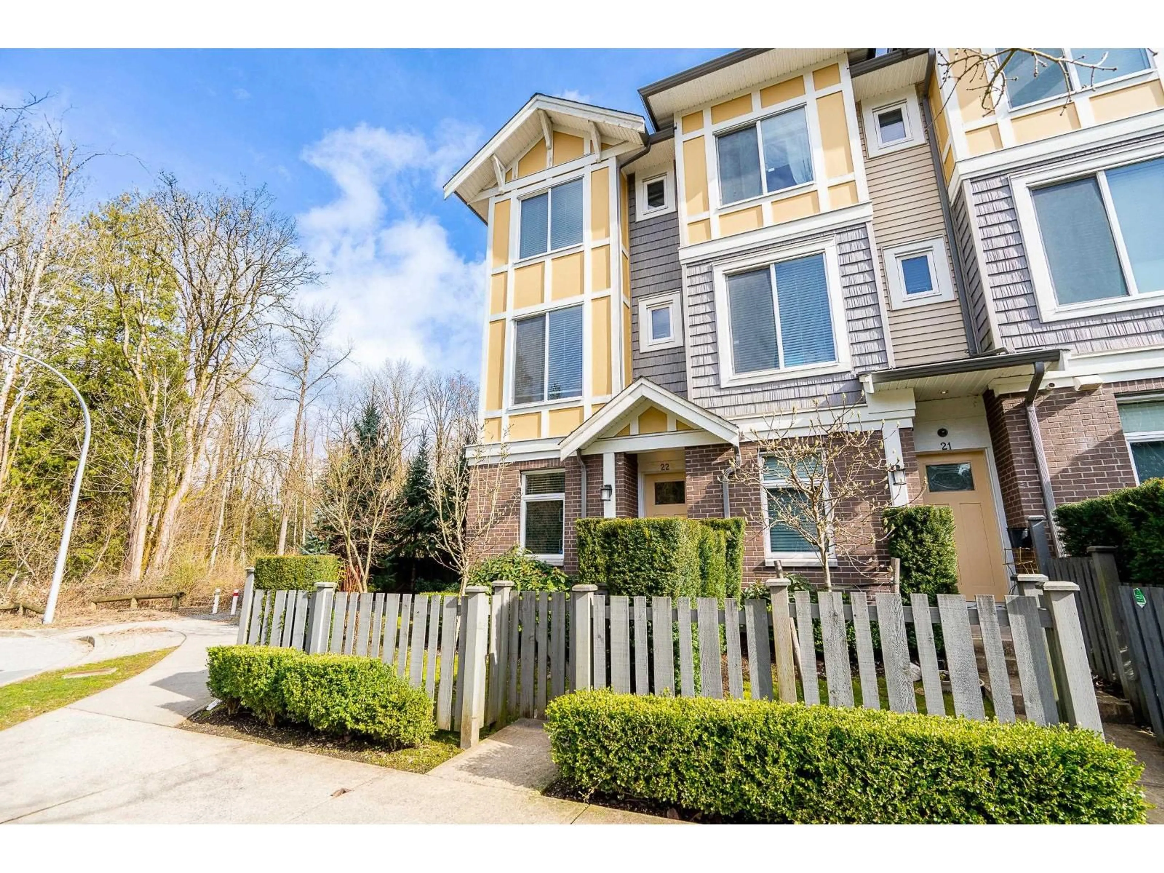 Unknown for 22 - 9718 161A STREET, Surrey British Columbia V4N6S7