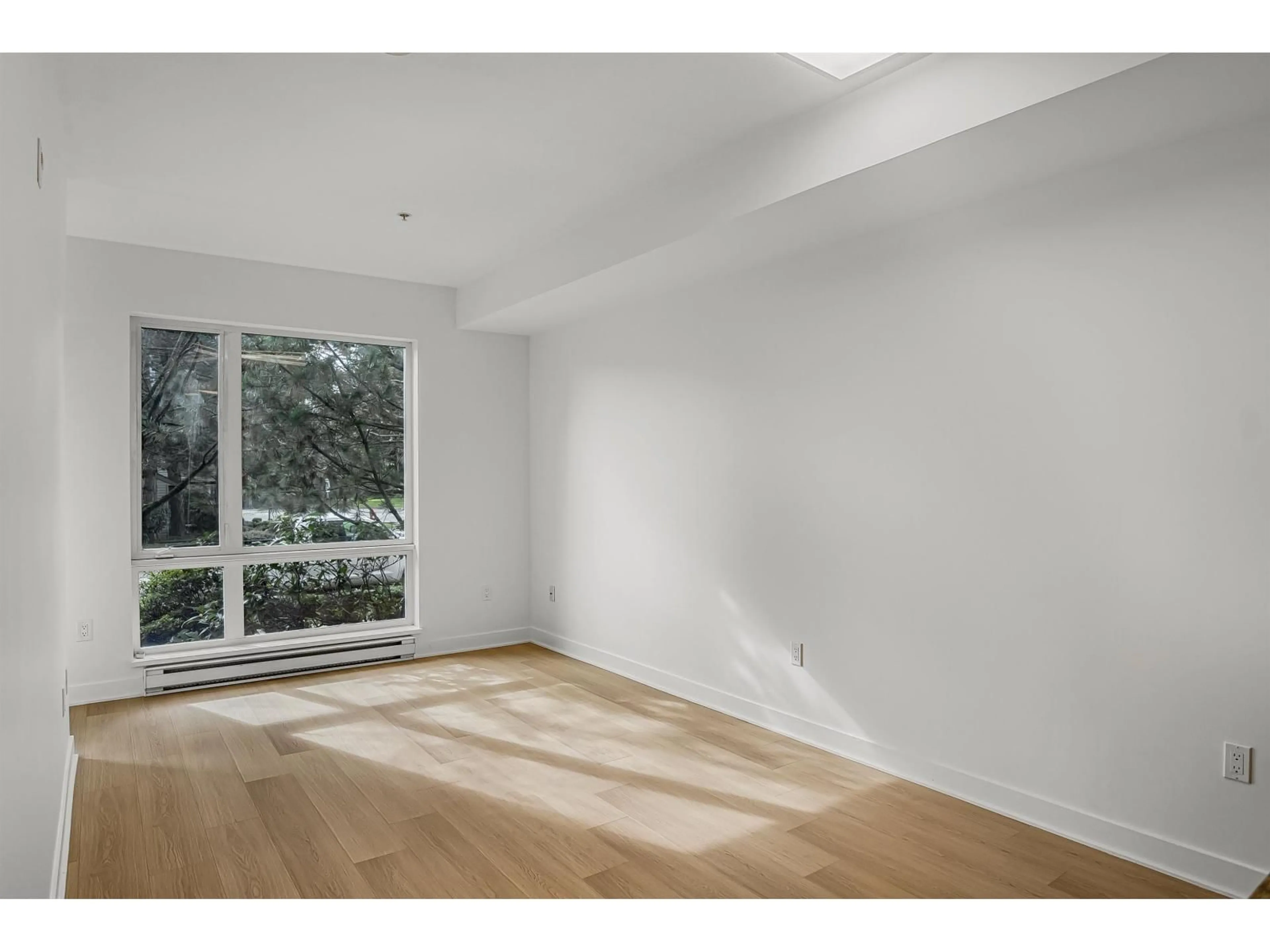 A pic of a room for 103 - 13321 102A AVENUE, Surrey British Columbia V3T1P6