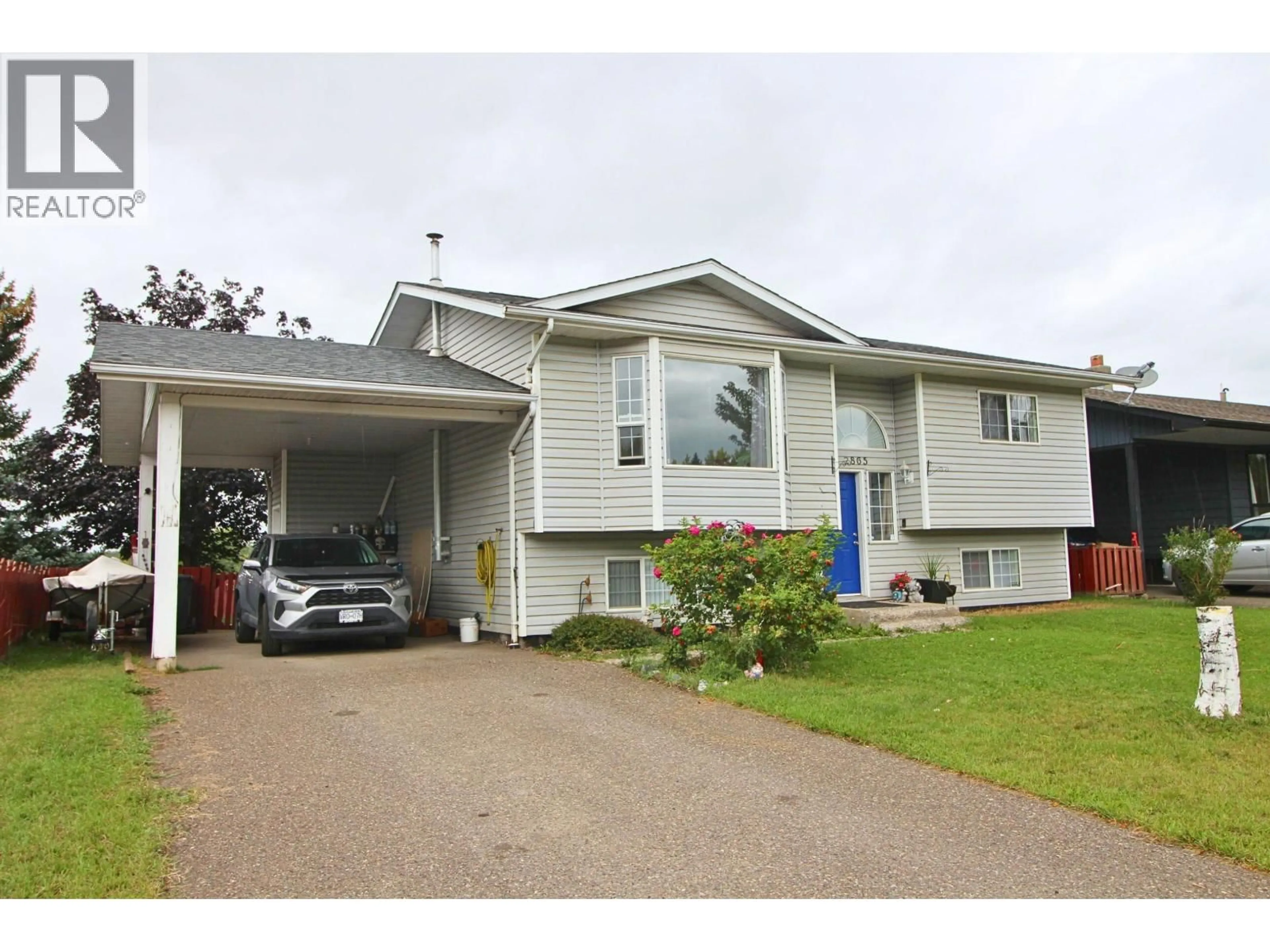 Home with vinyl exterior material, street for 2865 ELLIOTT CRESCENT, Houston British Columbia V0J1Z0