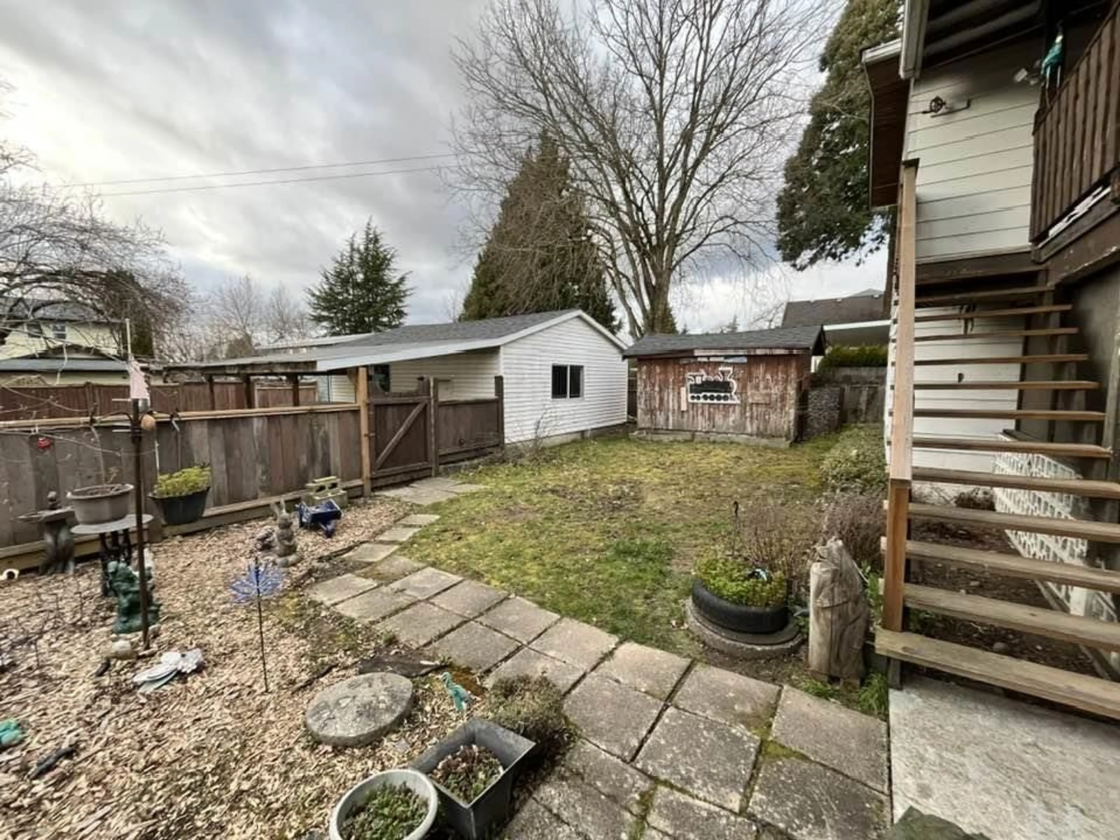 A pic from outside/outdoor area/front of a property/back of a property/a pic from drone, unknown for 5927 184 STREET, Surrey British Columbia V3S4N2