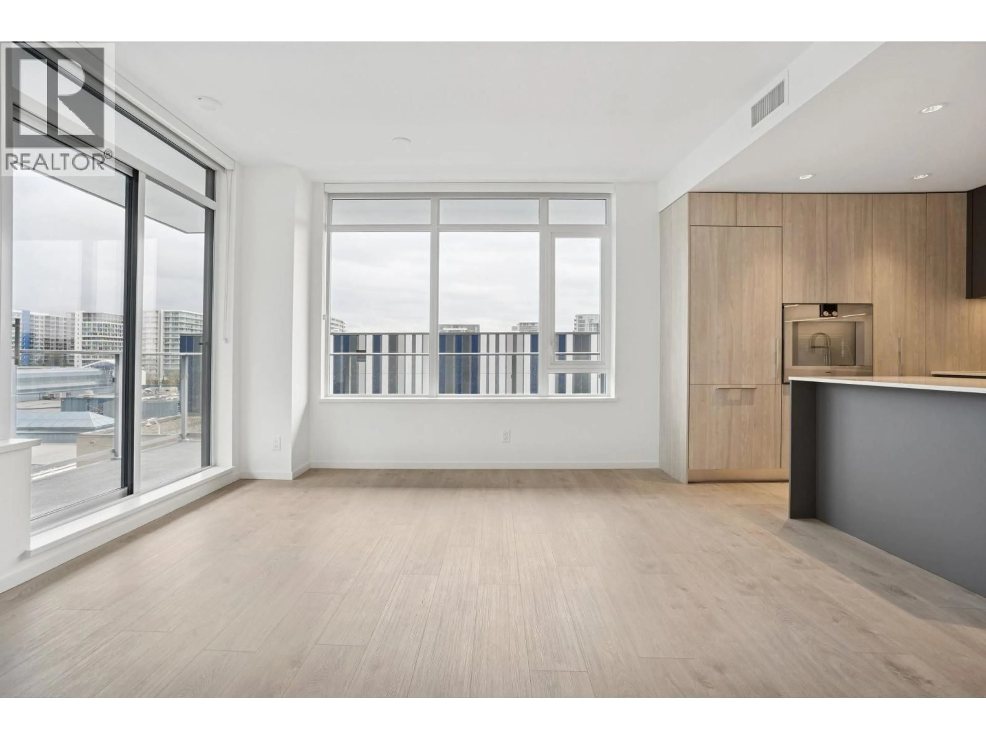 A pic of a room for 553 - 6500 MINORU BOULEVARD, Richmond British Columbia V6Y0N2