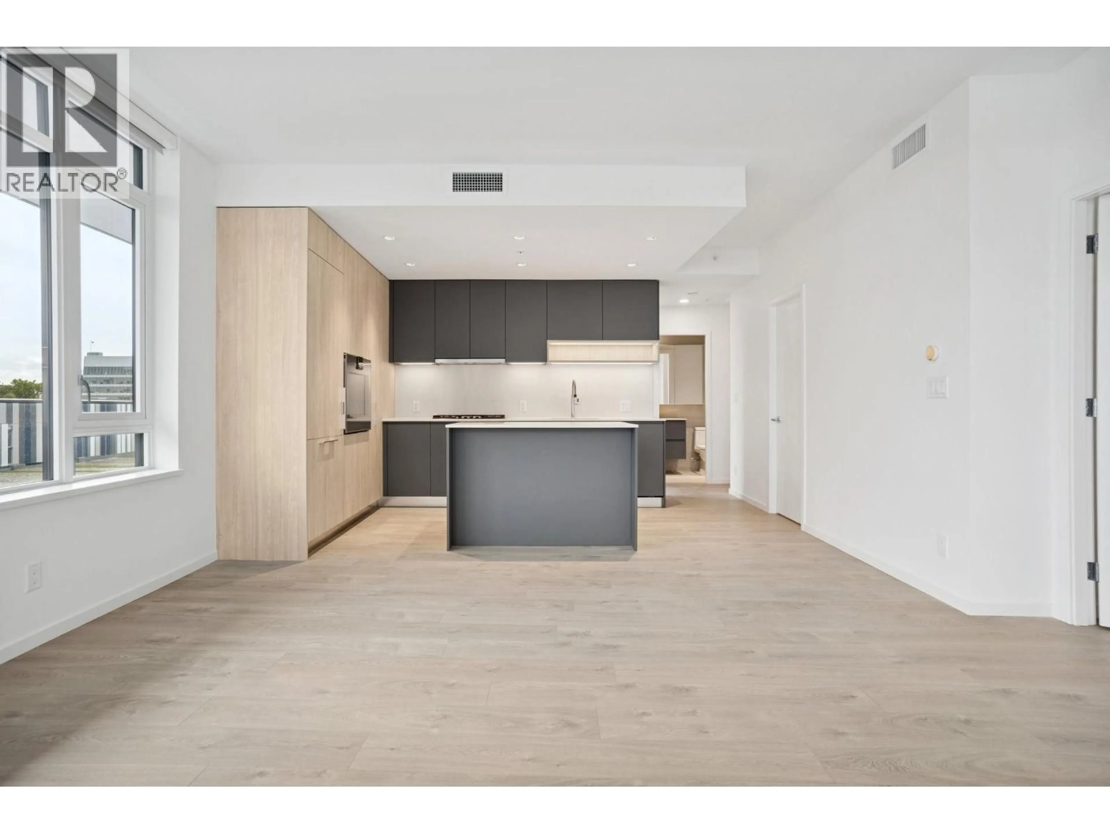 Open concept kitchen, unknown for 553 - 6500 MINORU BOULEVARD, Richmond British Columbia V6Y0N2