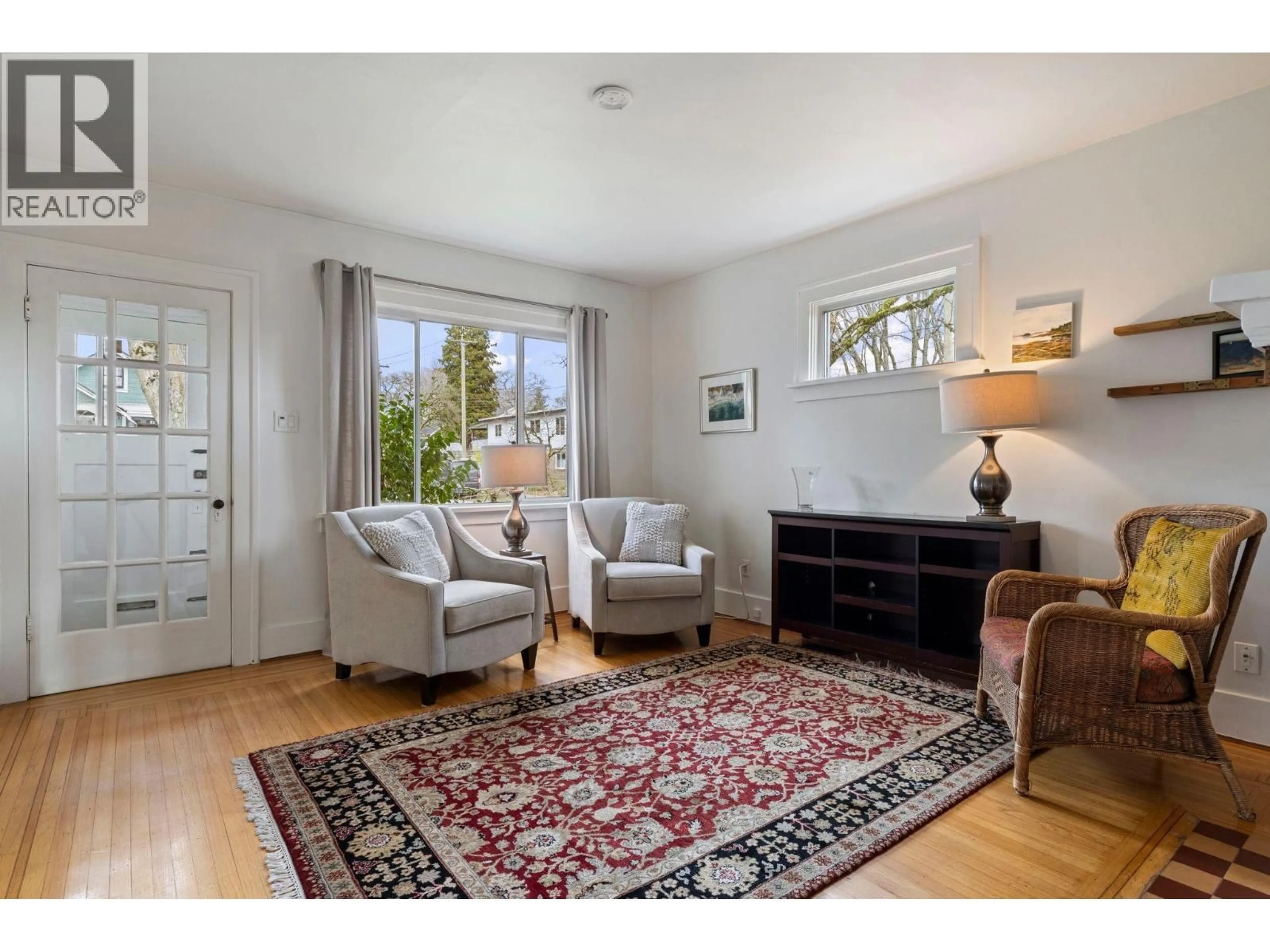 Living room with furniture, unknown for 2094 7TH AVENUE, Vancouver British Columbia V5N1S6