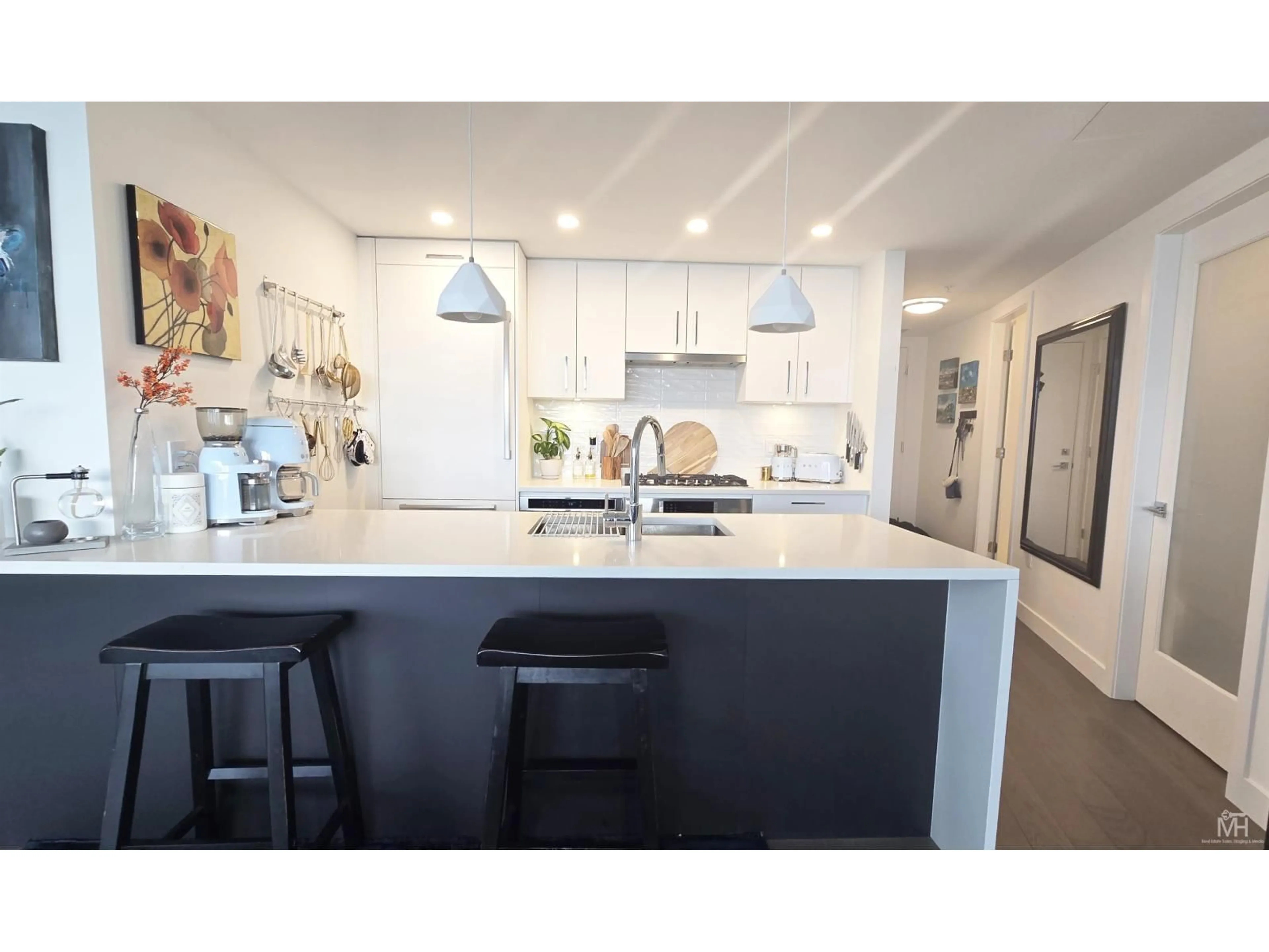 Open concept kitchen, unknown for 908 - 1588 JOHNSTON ROAD, White Rock British Columbia V4B0C5