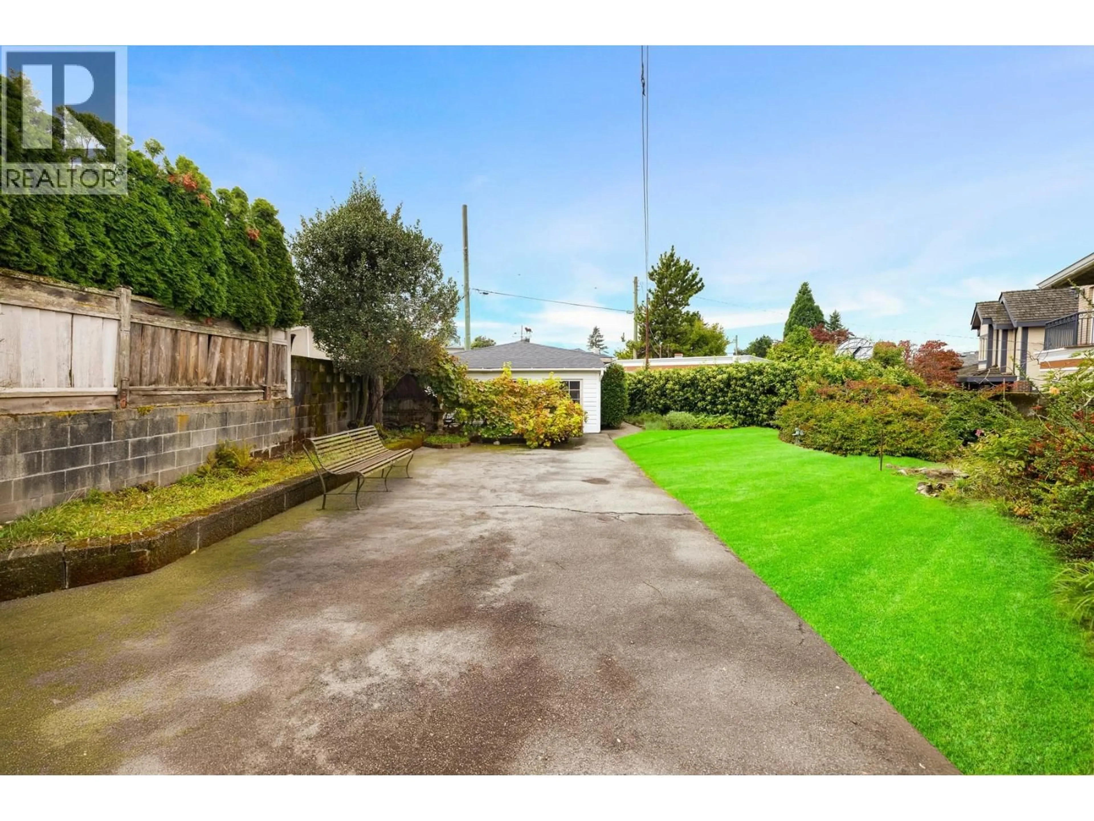 A pic from outside/outdoor area/front of a property/back of a property/a pic from drone, street for 4275 QUESNEL DRIVE, Vancouver British Columbia V6L2X5