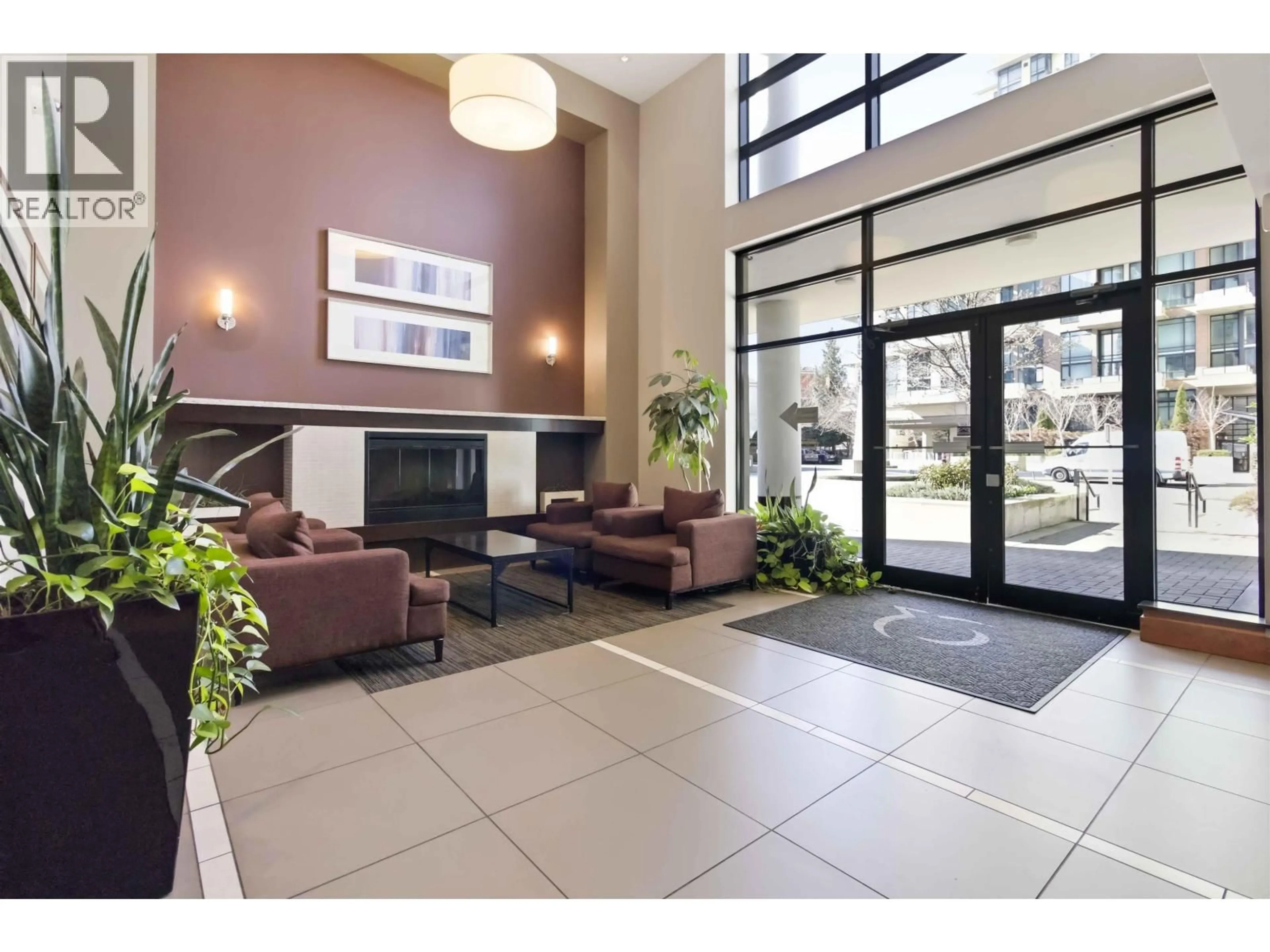 Lobby for 601 - 1 RENAISSANCE SQUARE, New Westminster British Columbia V3M0B6