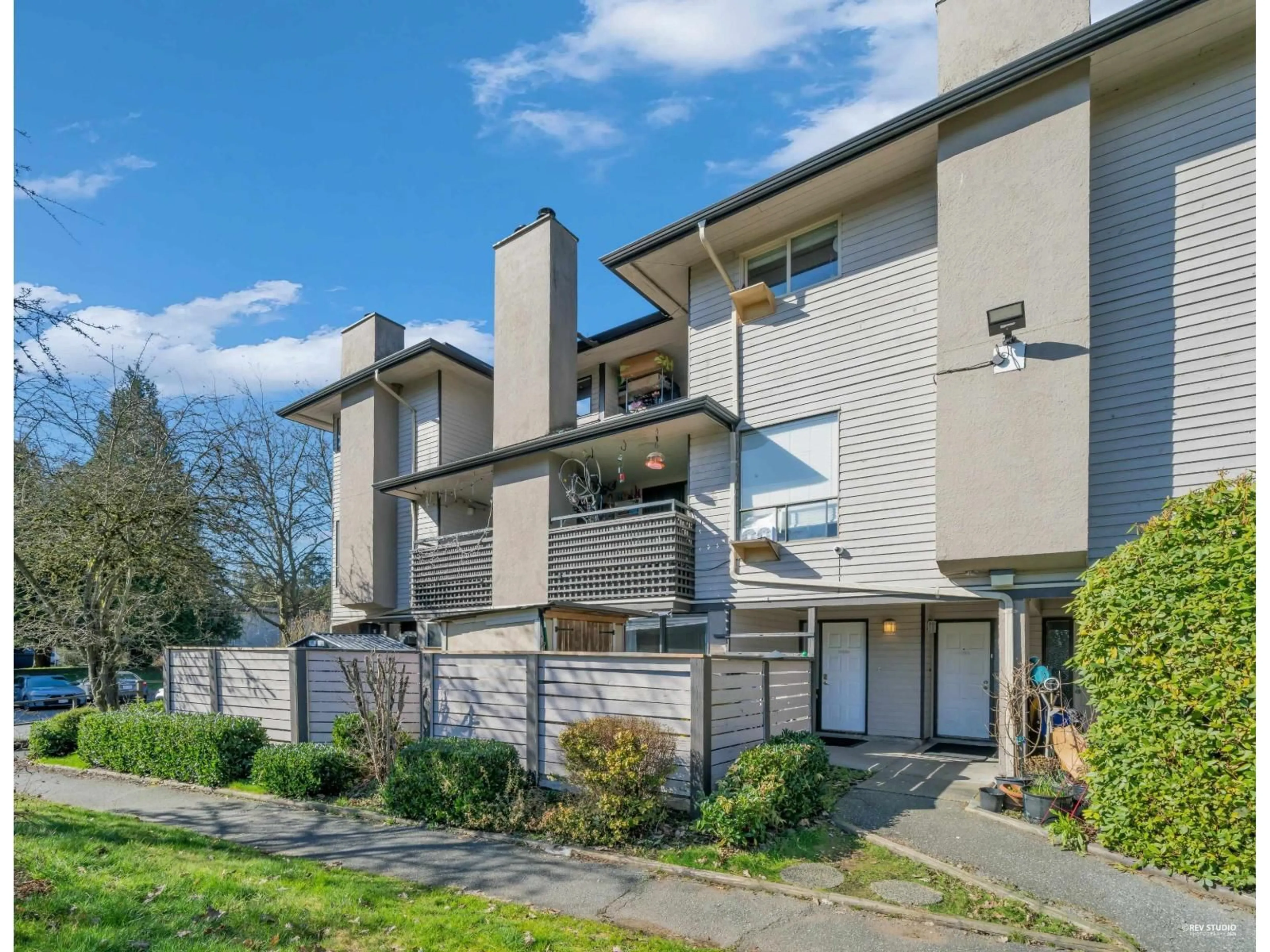 Unknown for 10590 - Holly PARK LANE, Surrey British Columbia V3R6X9