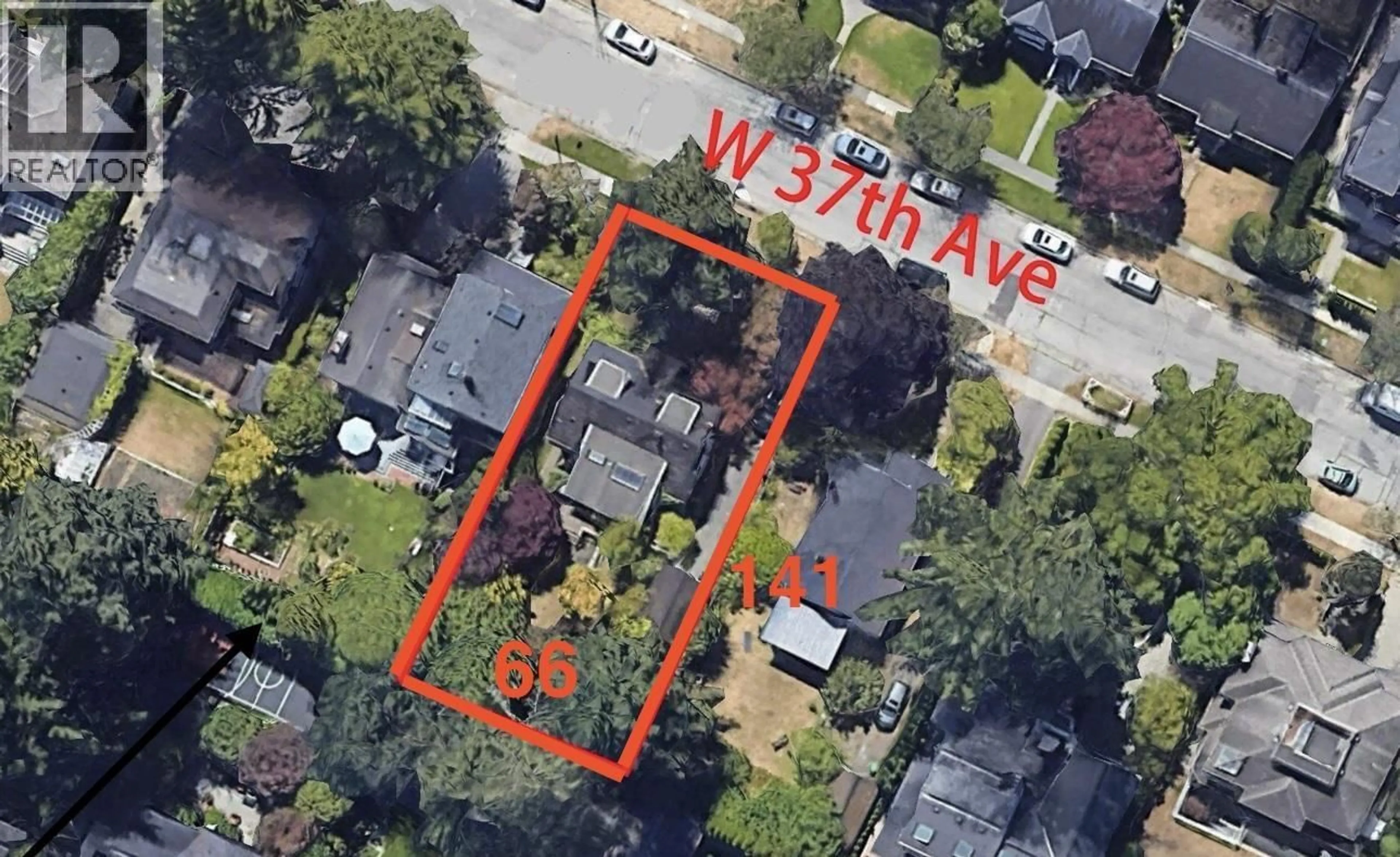 A pic from outside/outdoor area/front of a property/back of a property/a pic from drone, street for 3531 37TH AVENUE, Vancouver British Columbia V6N2V7