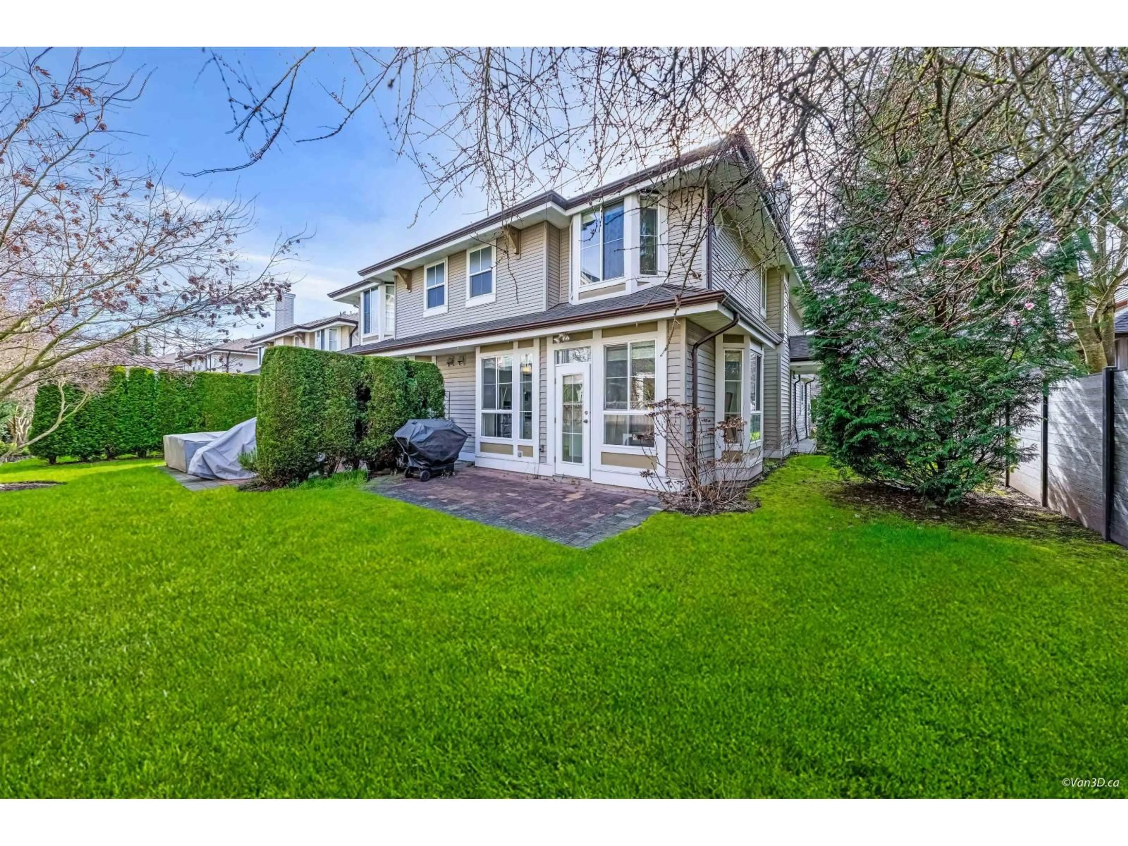 A pic from outside/outdoor area/front of a property/back of a property/a pic from drone, street for 56 - 6950 120 STREET, Surrey British Columbia V3W3M7