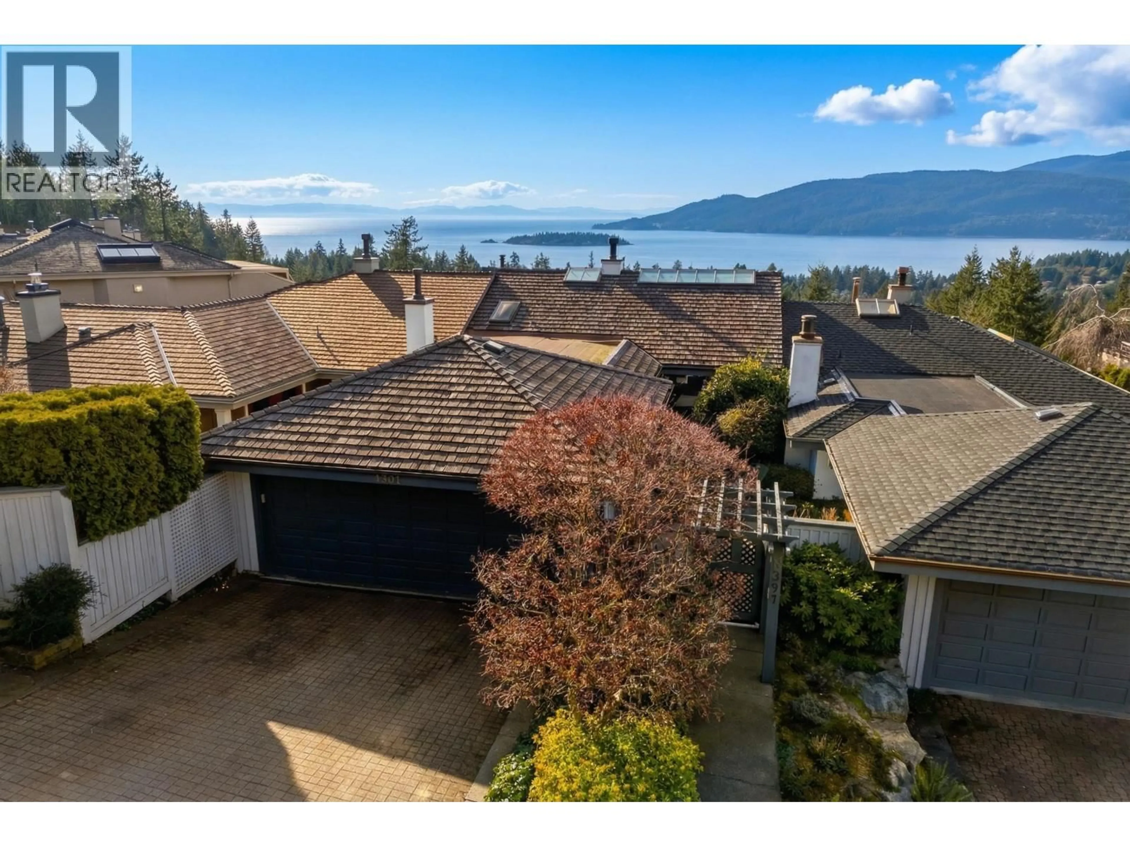 A pic from outside/outdoor area/front of a property/back of a property/a pic from drone, water/lake/river/ocean view for 5307 ASPEN DRIVE, West Vancouver British Columbia V7W3C8