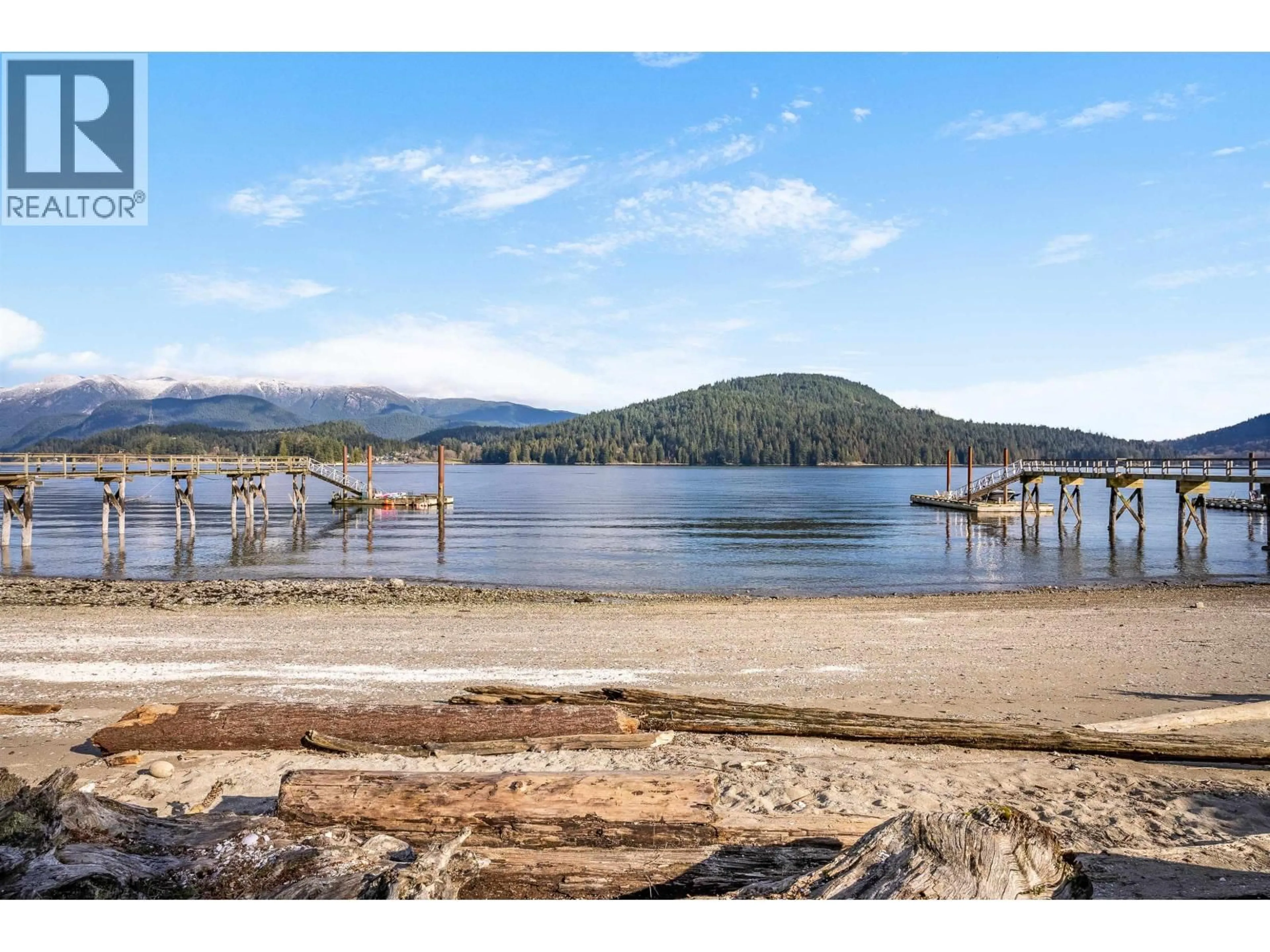 Blurry image for 450 BEACHVIEW DRIVE, North Vancouver British Columbia V7G1P7