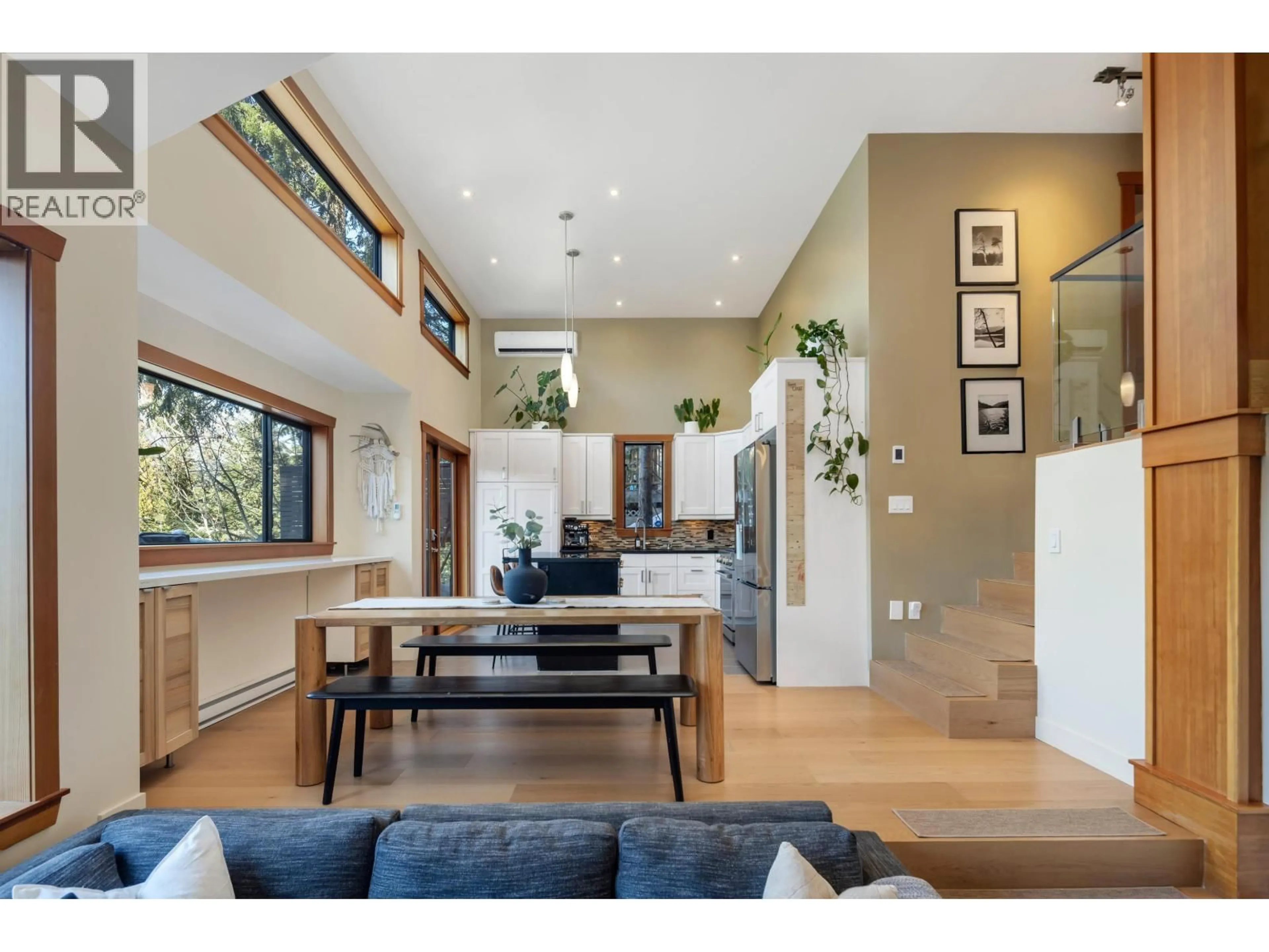 Unknown for 2286 BRANDYWINE WAY, Whistler British Columbia V8E0A8