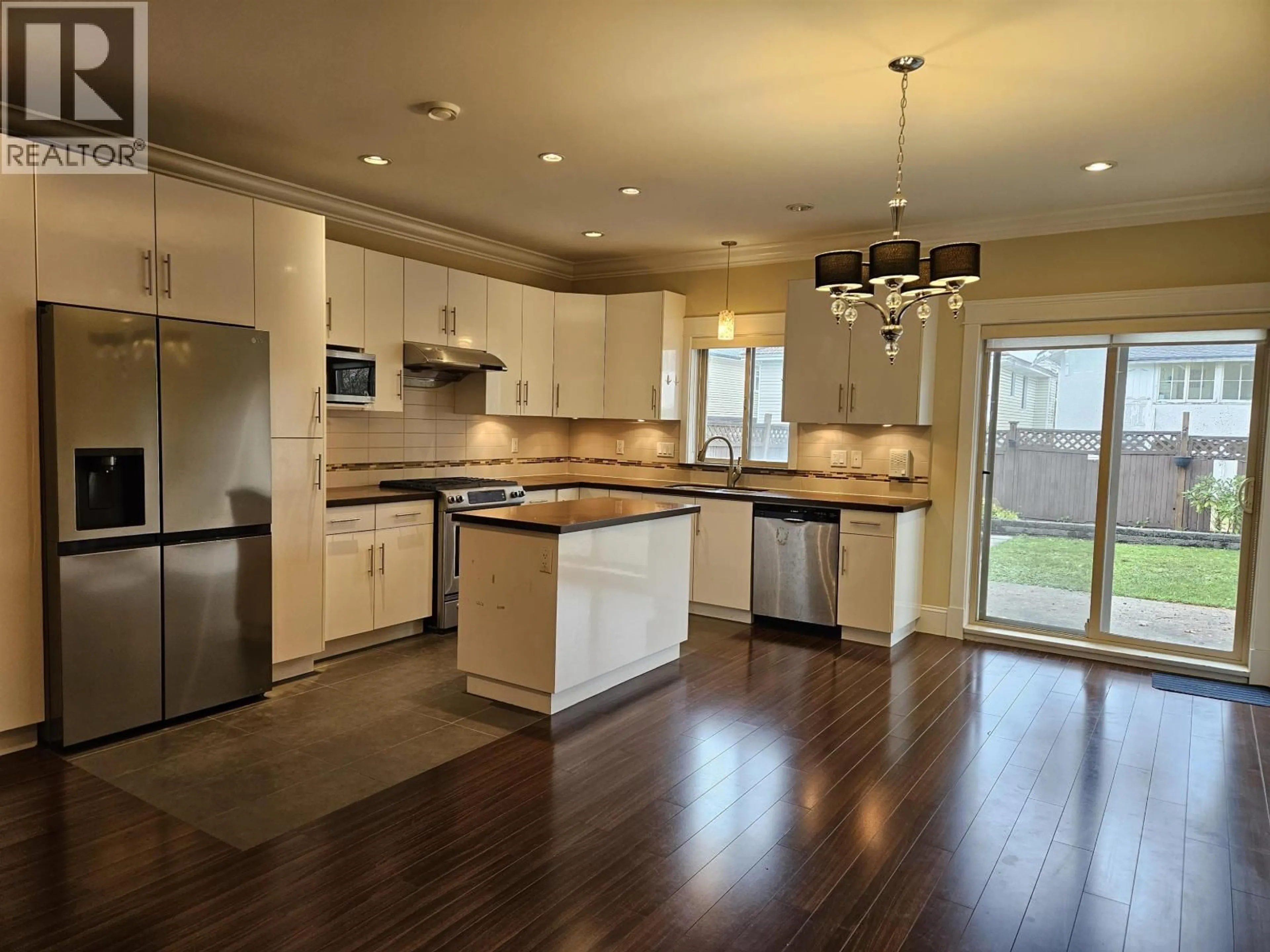 Open concept kitchen, unknown for 6973 DUNBLANE AVENUE, Burnaby British Columbia V5J4G1