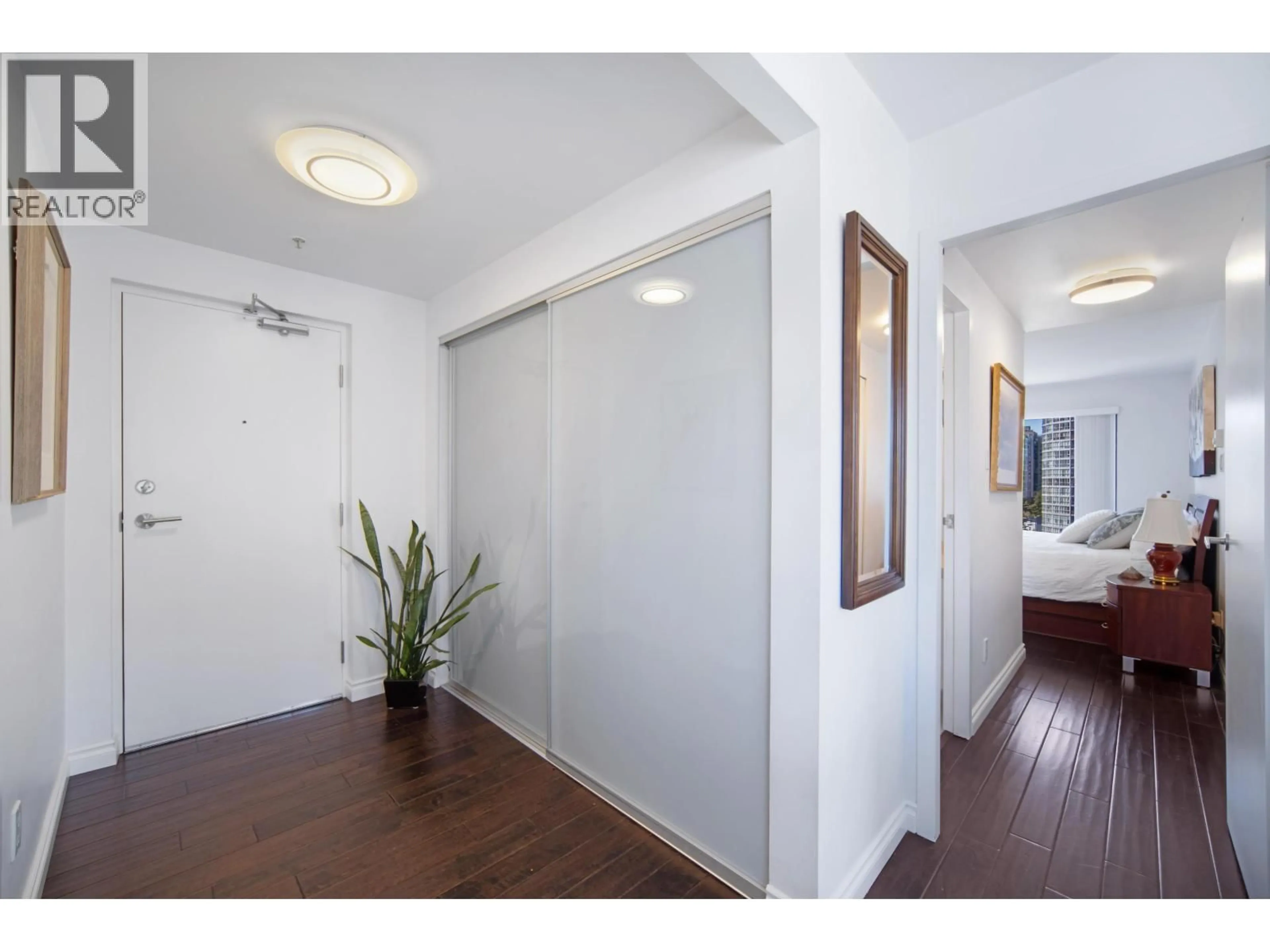 Indoor entryway for 1105 - 1155 HOMER STREET, Vancouver British Columbia V6B5T5