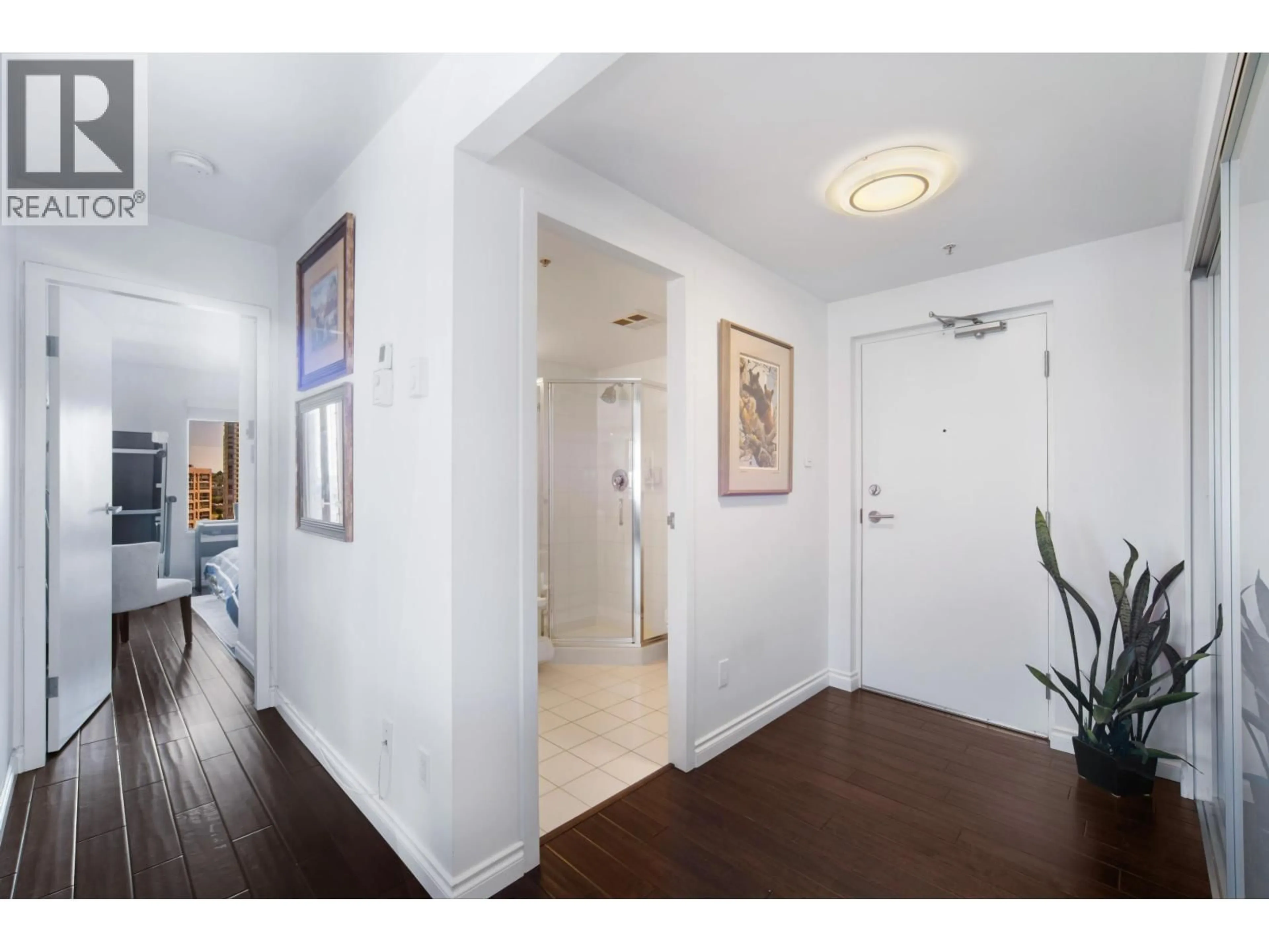 Indoor entryway for 1105 - 1155 HOMER STREET, Vancouver British Columbia V6B5T5