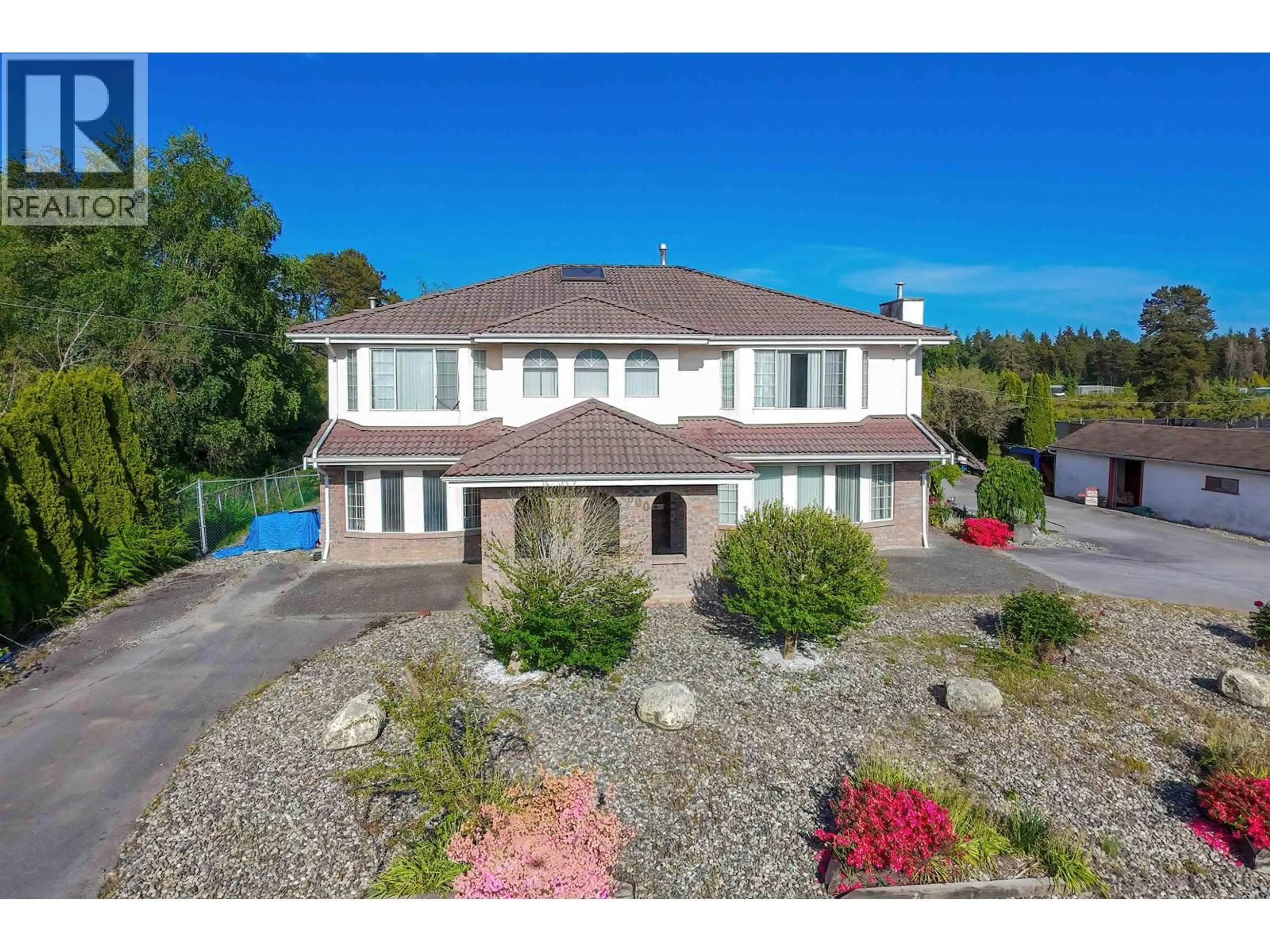 A pic from outside/outdoor area/front of a property/back of a property/a pic from drone, street for 7000 NO. 5 ROAD, Richmond British Columbia V6Y2V2