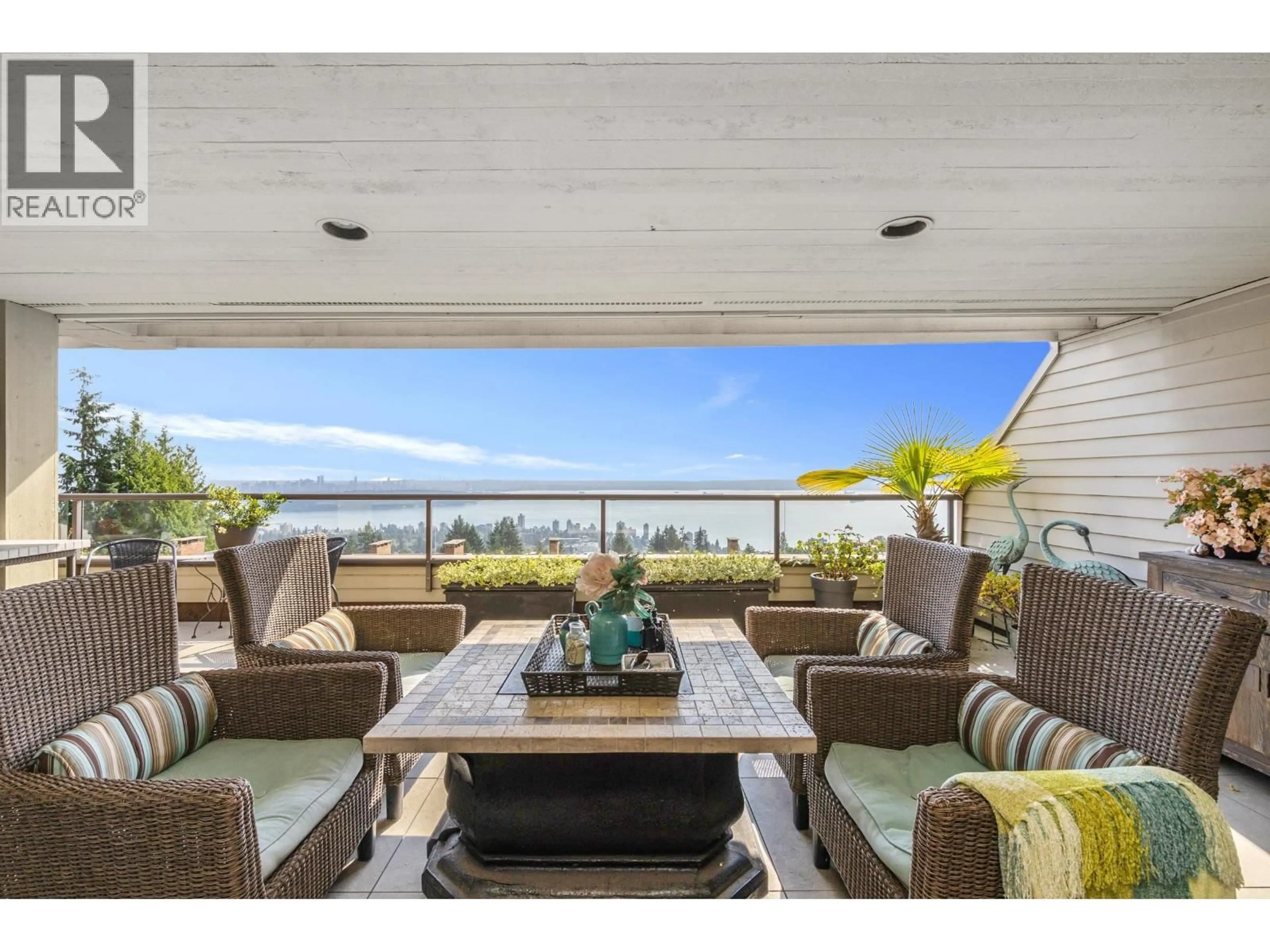 Patio, water/lake/river/ocean view for 33 - 2250 FOLKESTONE WAY, West Vancouver British Columbia V7S2X7