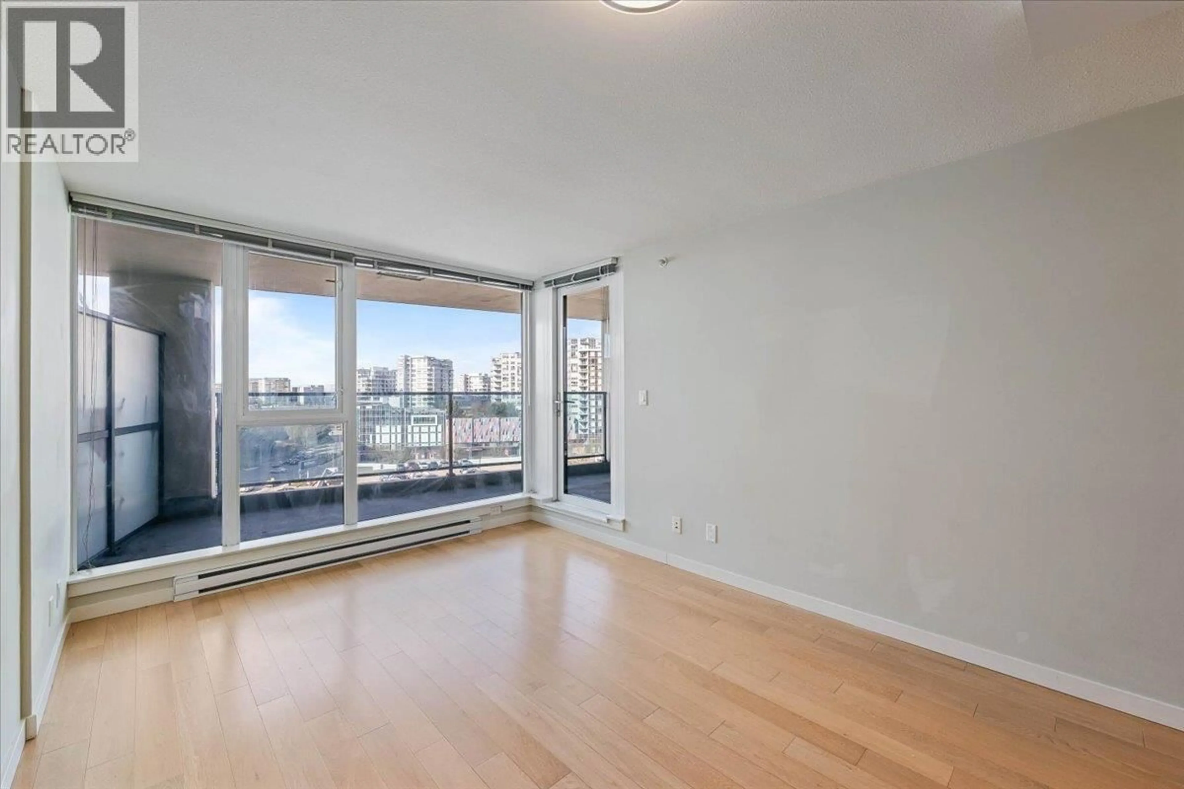 A pic of a room for 1005 - 7117 ELMBRIDGE WAY, Richmond British Columbia V6X0J2