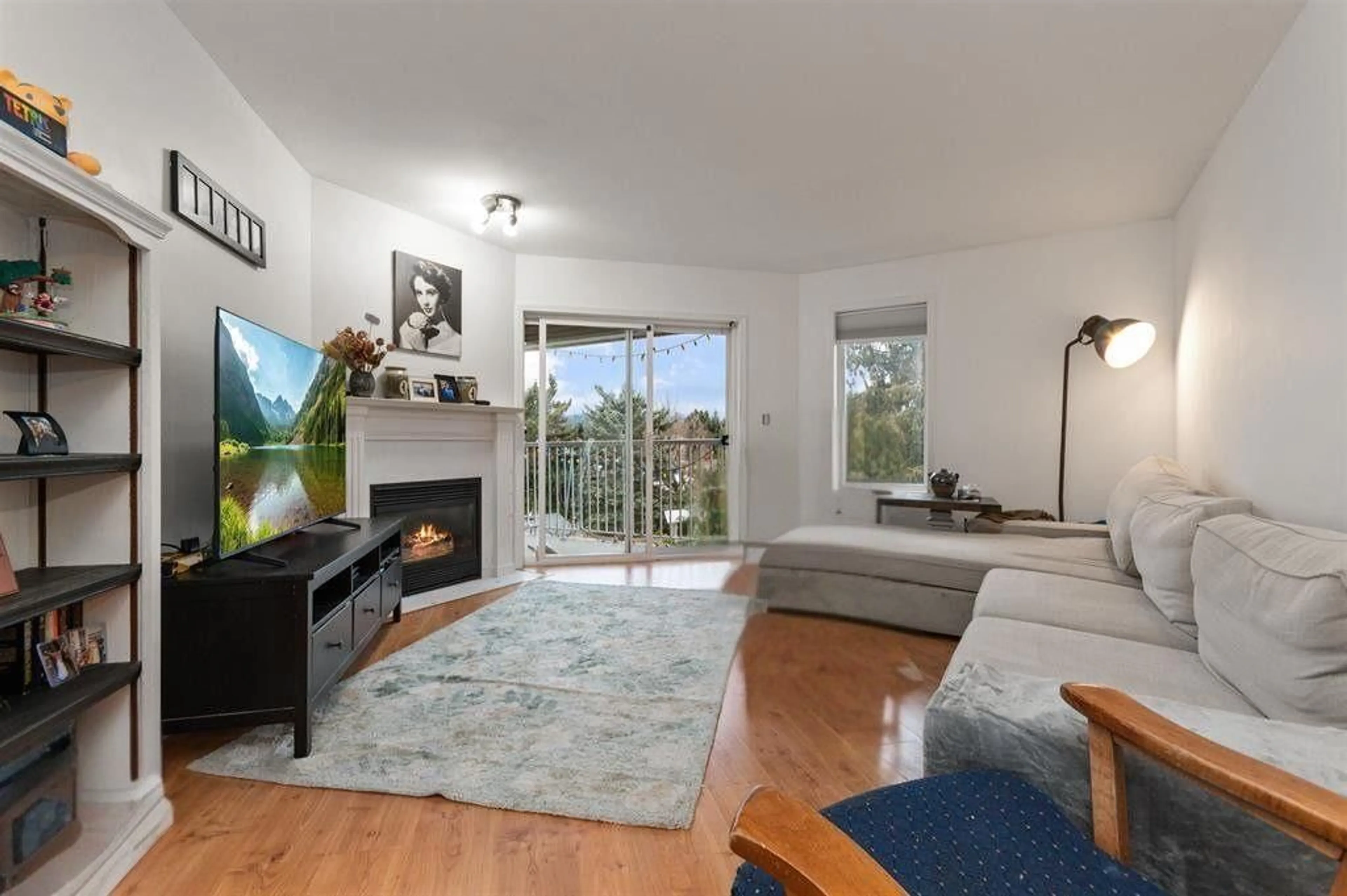 Living room with furniture, unknown for 308 - 5765 VEDDER ROAD, Chilliwack British Columbia V2R1C3