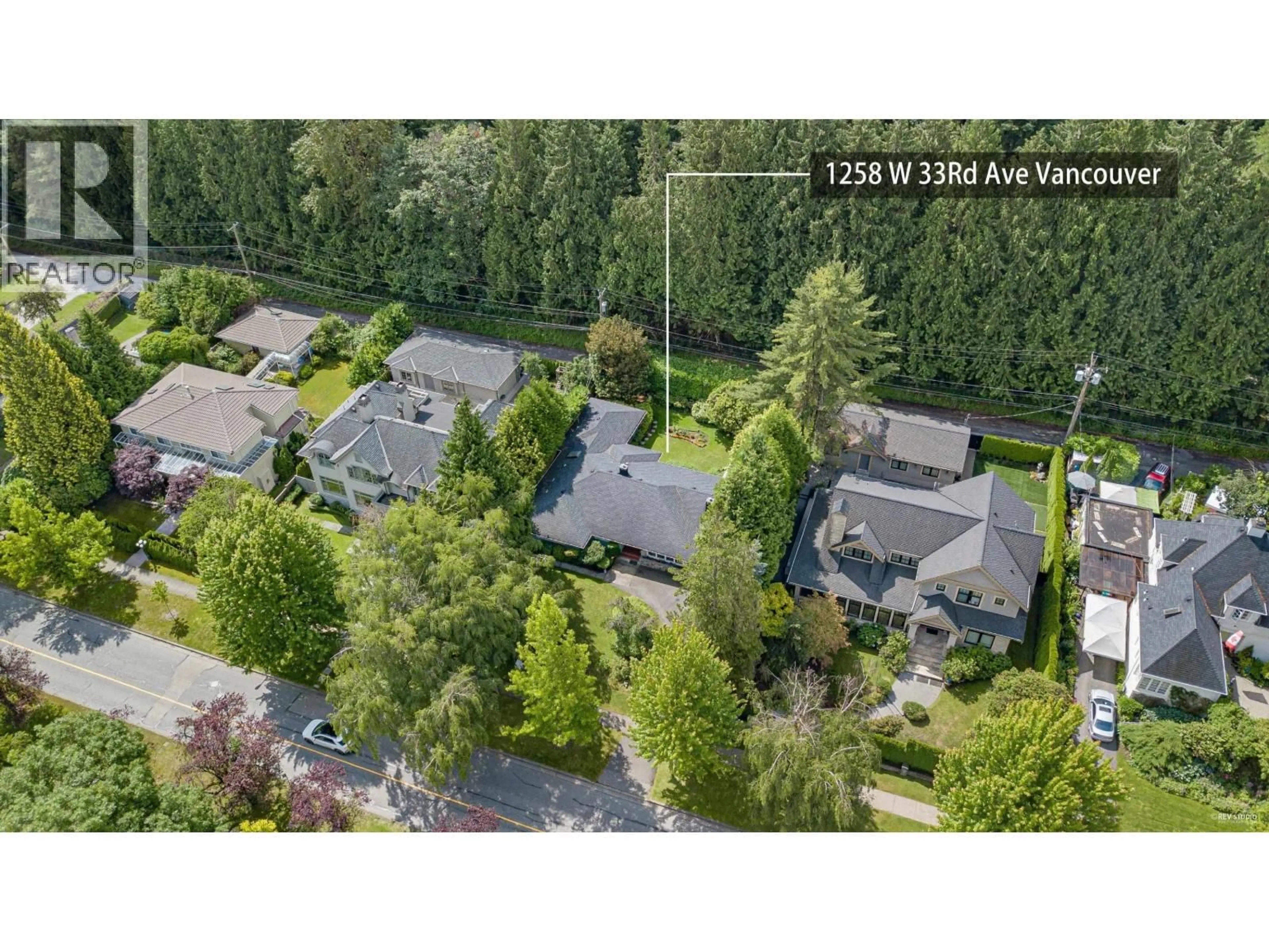 A pic from outside/outdoor area/front of a property/back of a property/a pic from drone, street for 1258 33RD AVENUE, Vancouver British Columbia V6M1A5