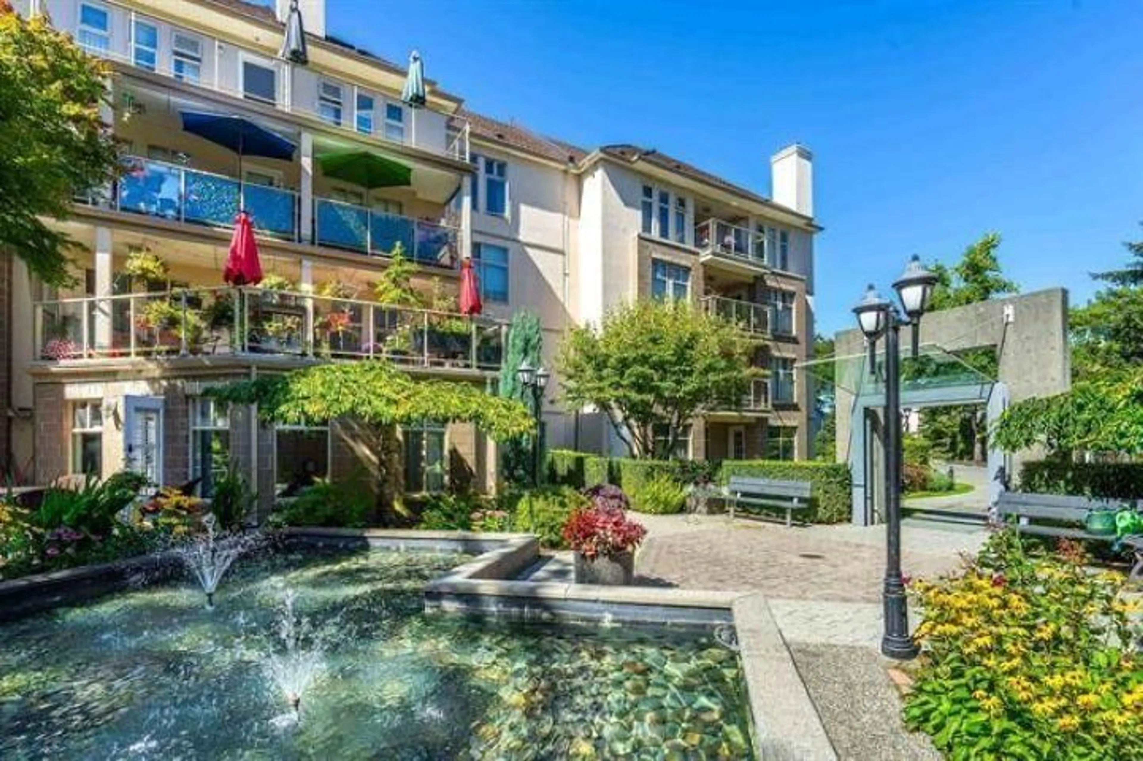 Patio, water/lake/river/ocean view for 105 - 15340 19A AVENUE, Surrey British Columbia V4A9W1