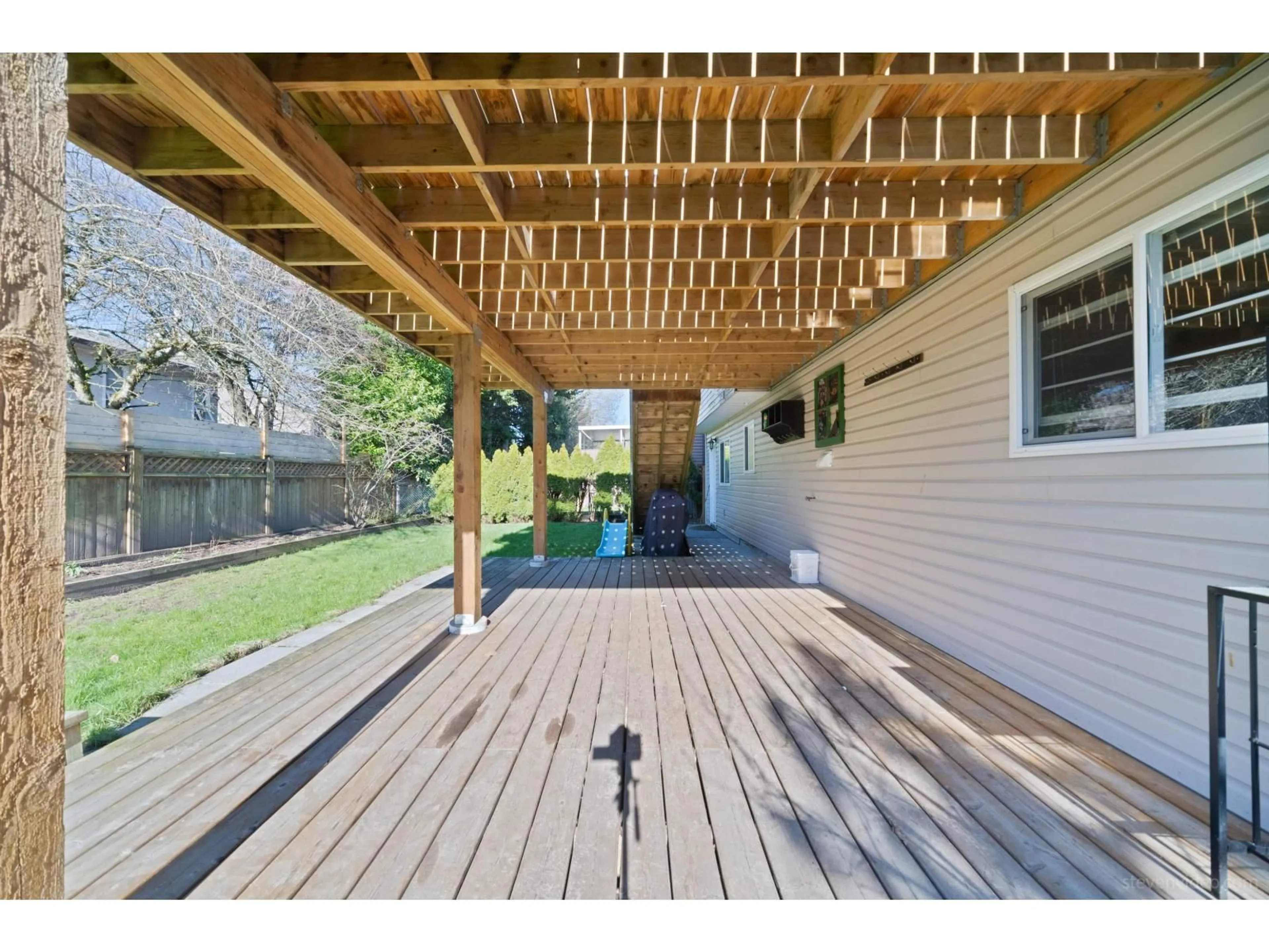 Patio, unknown for 5003 205 STREET, Langley British Columbia V3A5P8