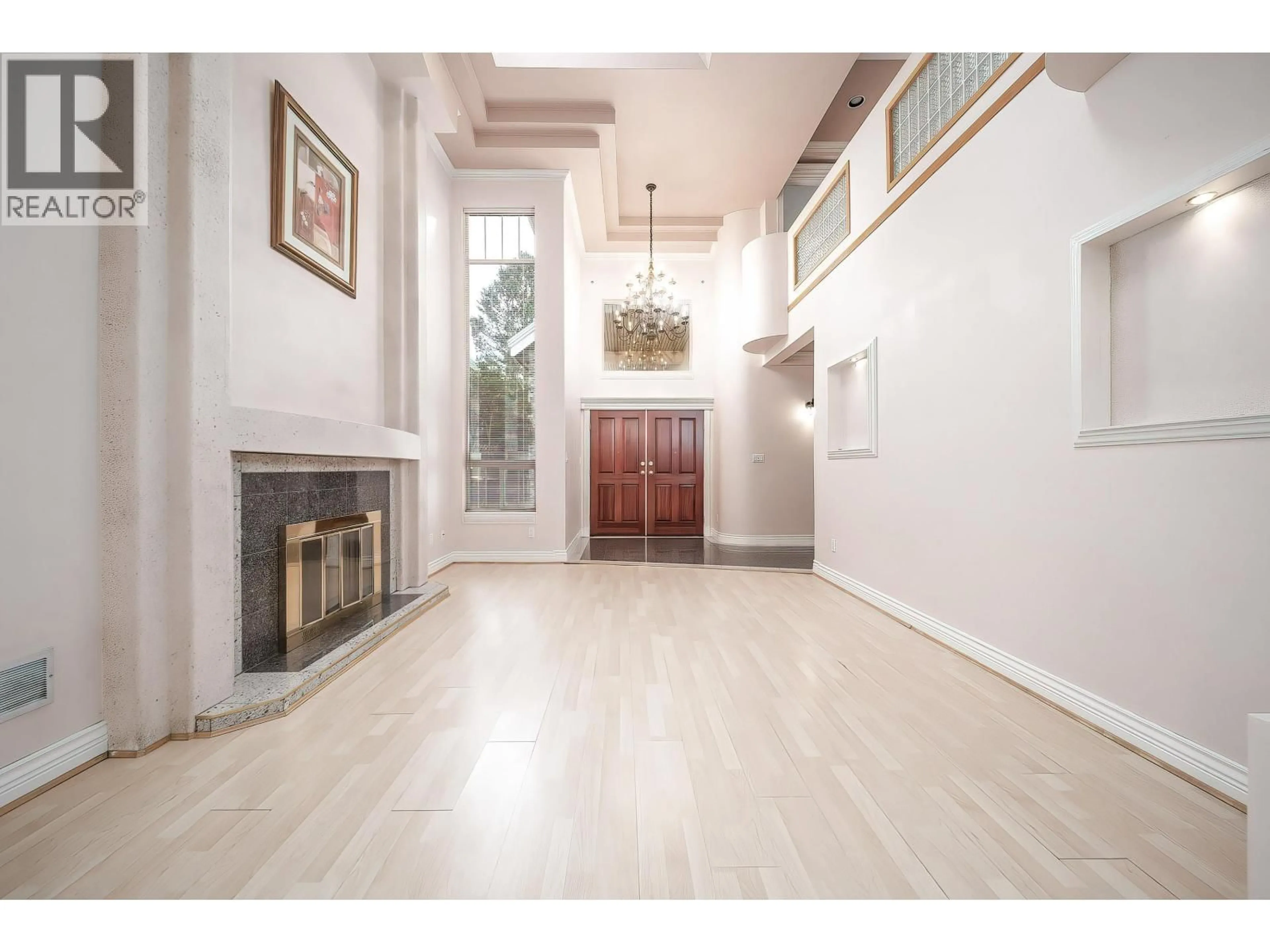 Indoor foyer for 6195 GARRISON COURT, Richmond British Columbia V7C5S2