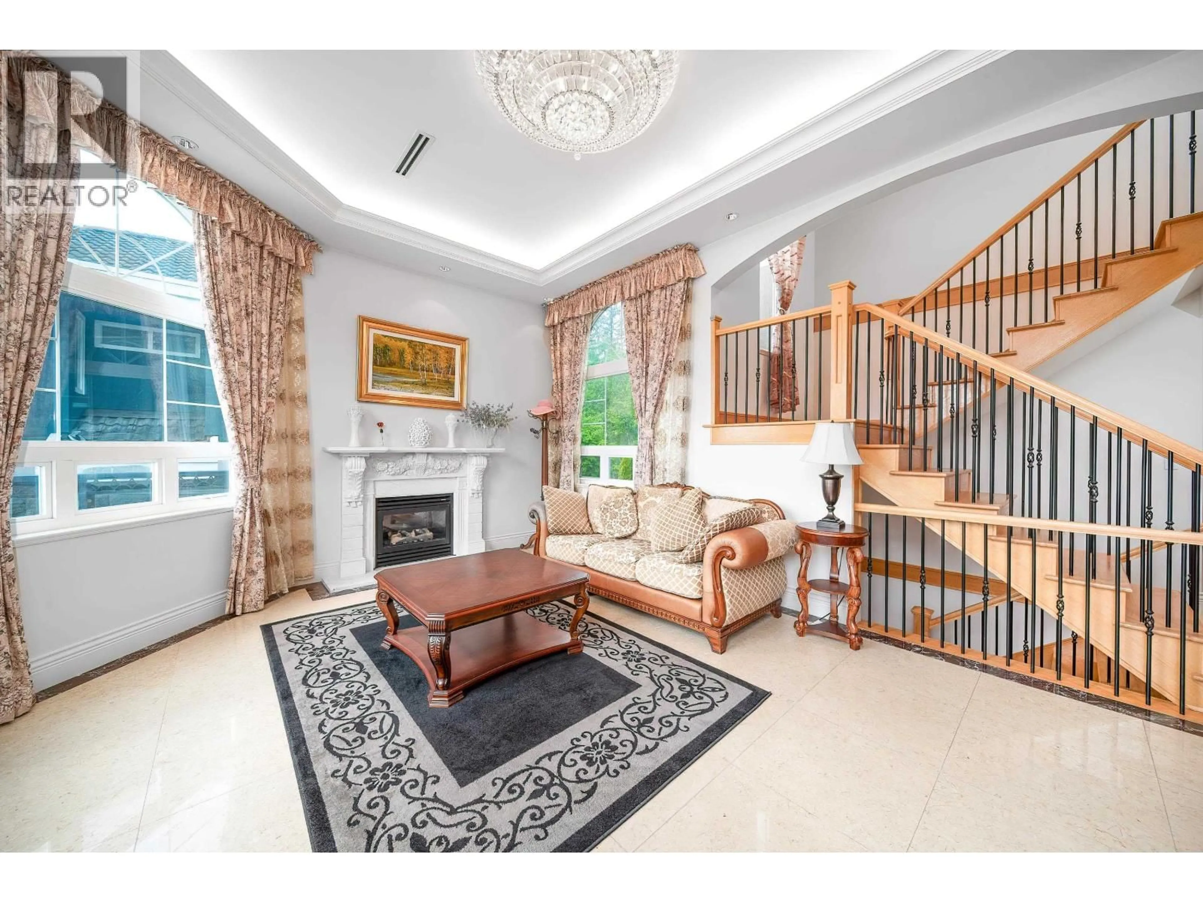 Living room with furniture, unknown for 7353 UNION STREET, Burnaby British Columbia V5A1J1