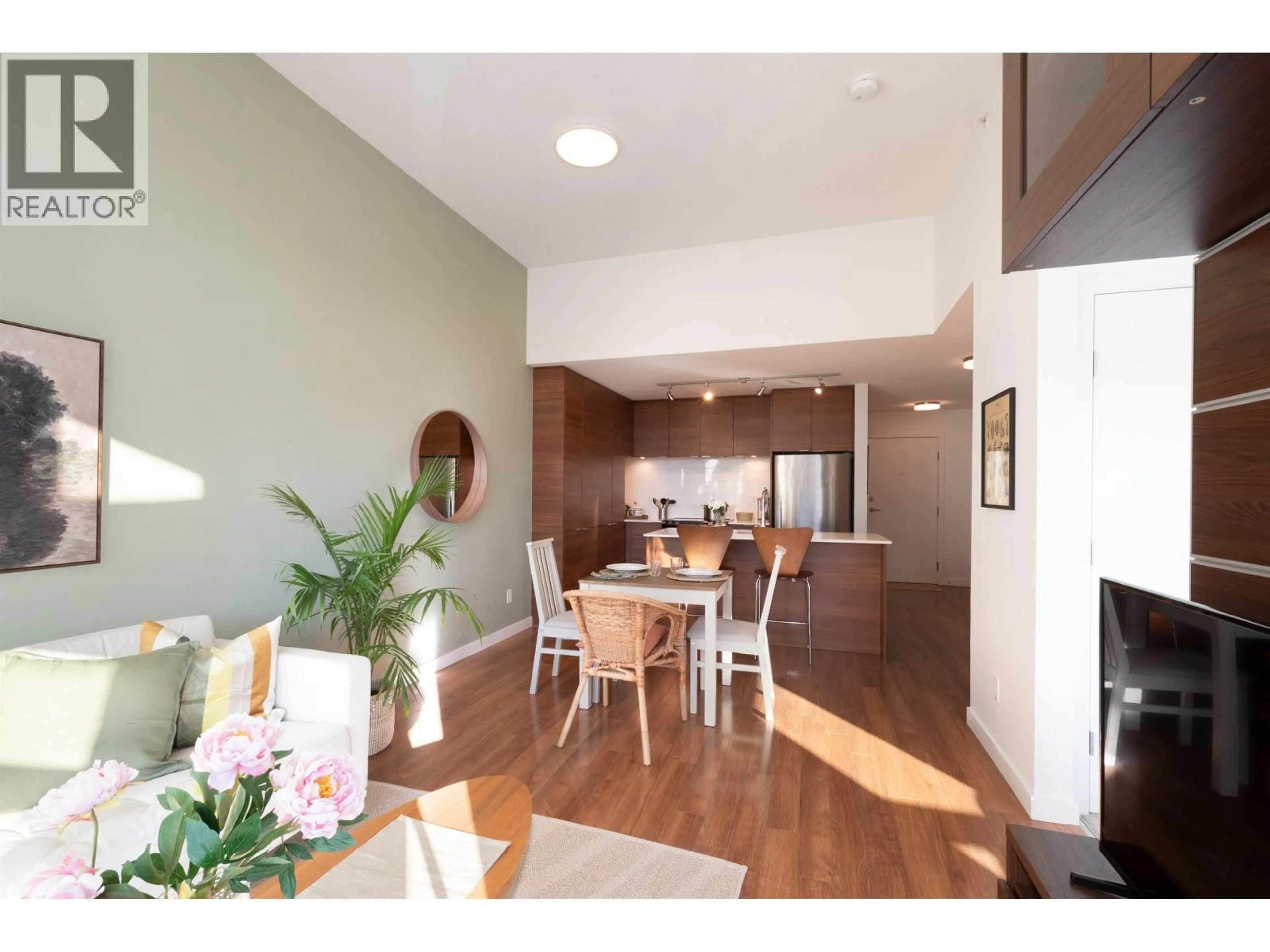 Unknown for 507 - 1677 LLOYD AVENUE, North Vancouver British Columbia V7P0B1