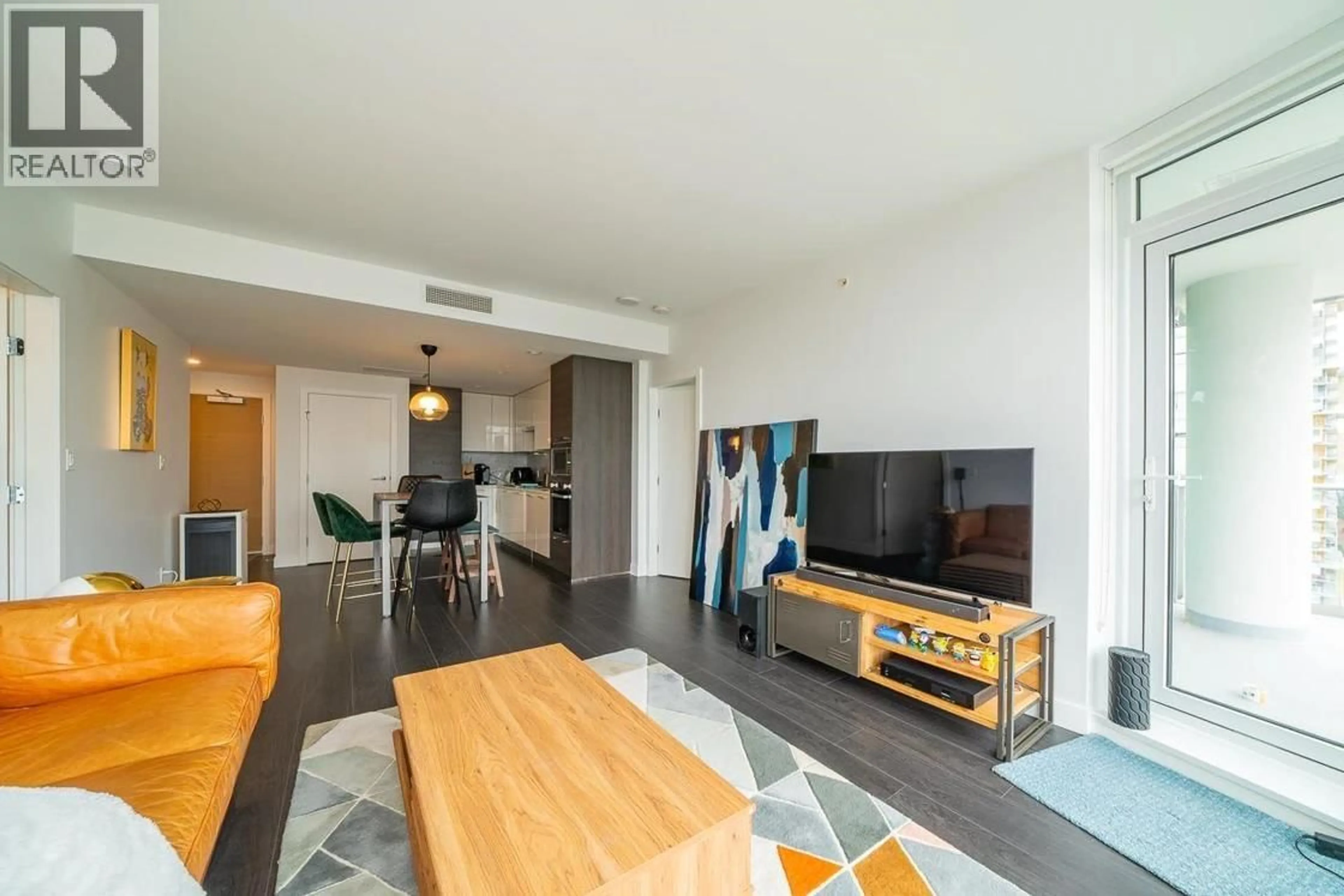 Living room with furniture, unknown for 1902 - 4458 BERESFORD STREET, Burnaby British Columbia V5H0J1