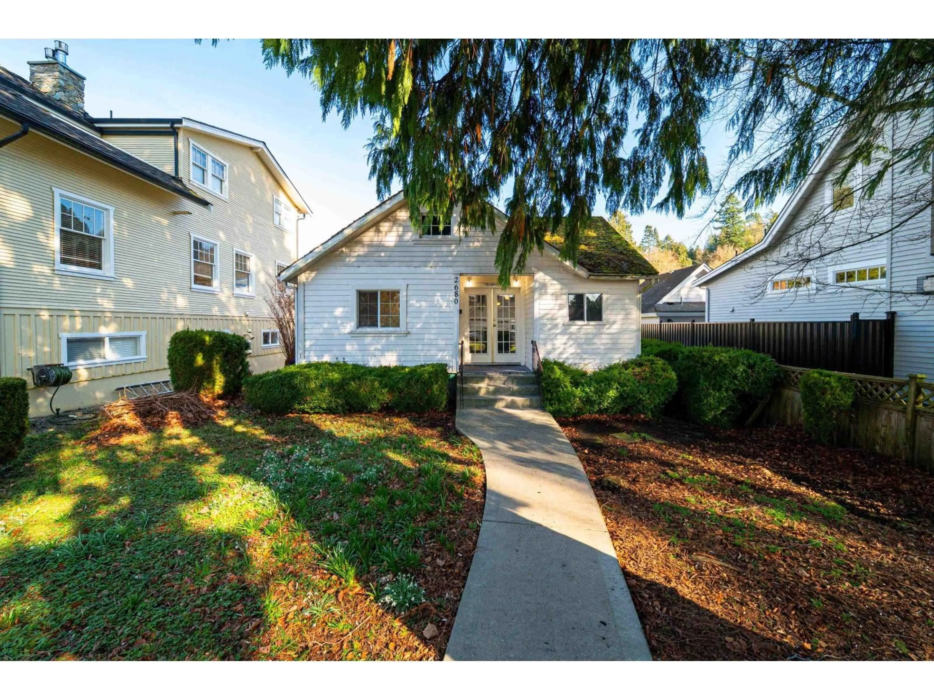 Unknown for 2680 MCBRIDE AVENUE, Surrey British Columbia V4A3G1