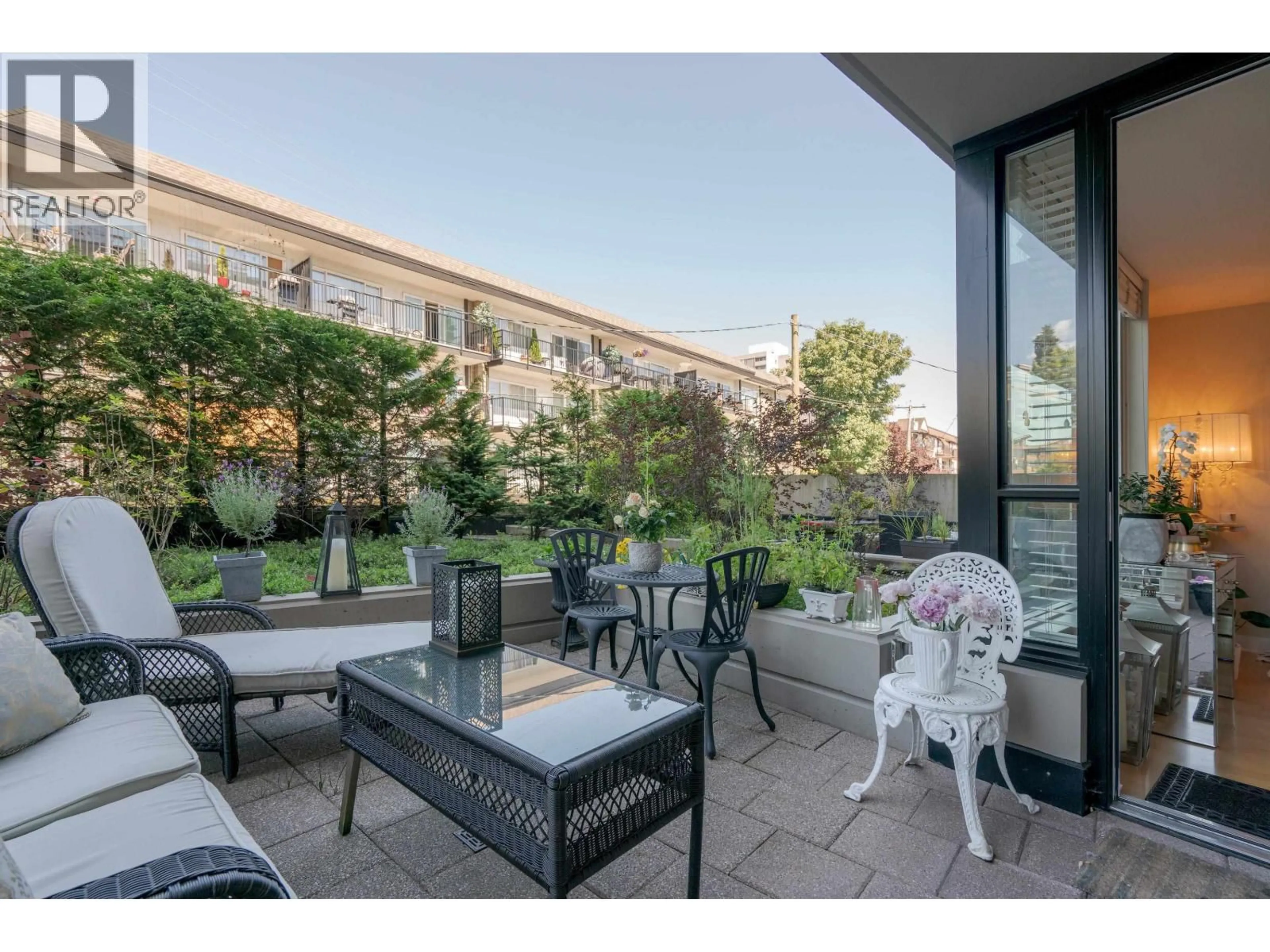 Patio, street for 302 - 160 3RD STREET, North Vancouver British Columbia V7M0A9