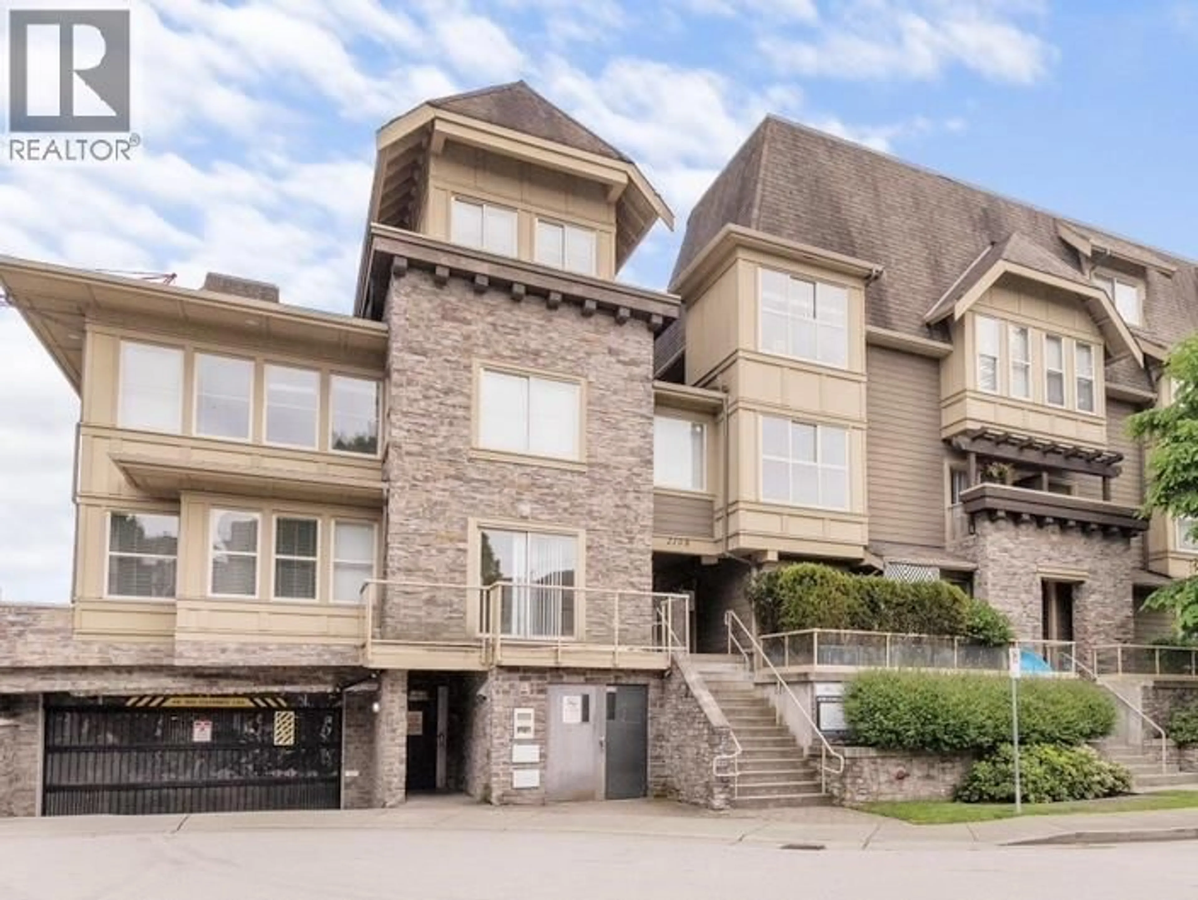 Unknown for 228 - 2108 ROWLAND STREET, Port Coquitlam British Columbia V3C0C1