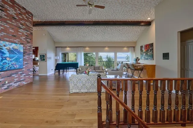 13026 13 AVENUE, Surrey 5