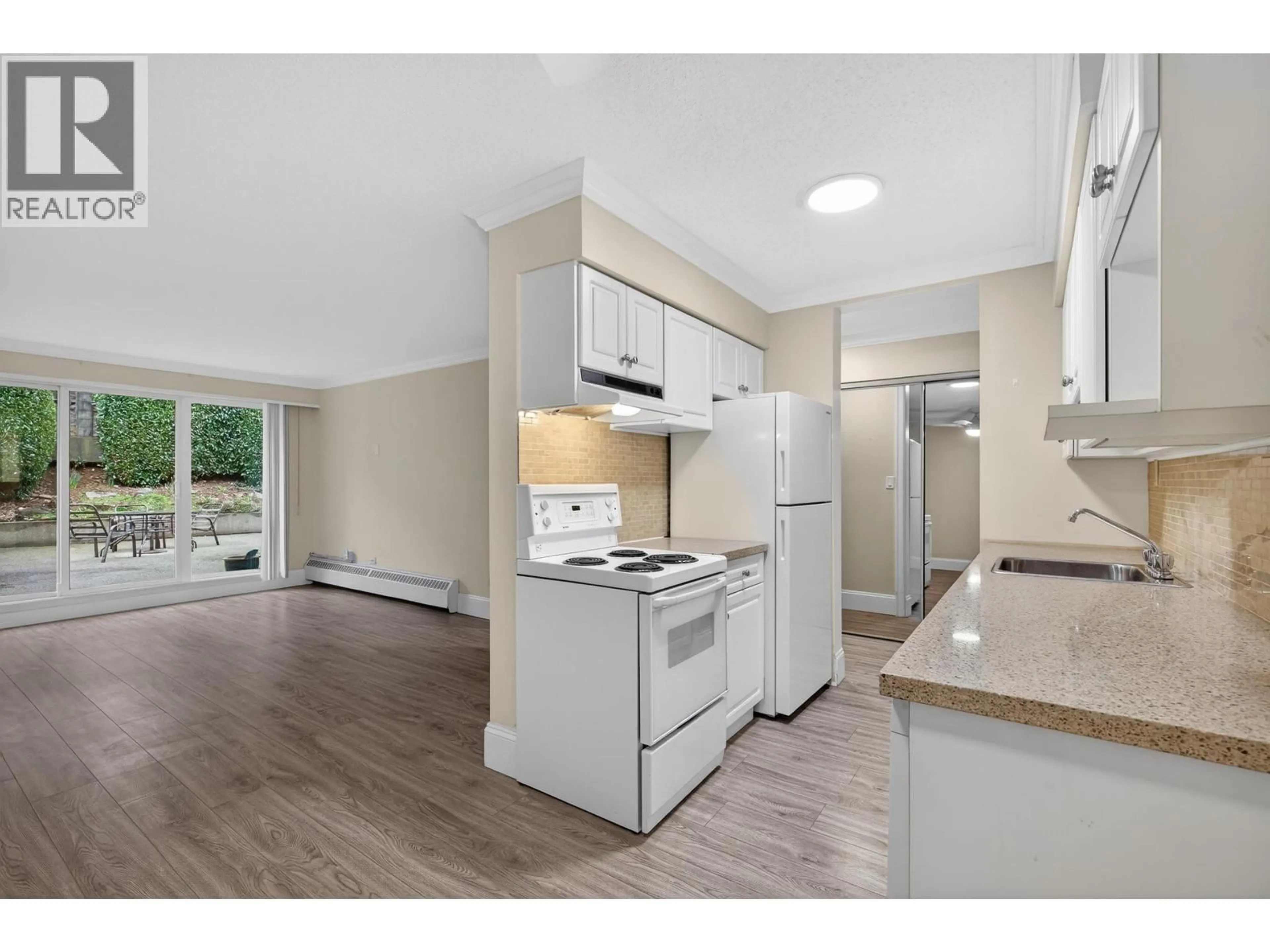 Standard kitchen, wood/laminate floor for 106 - 1045 HOWIE AVENUE, Coquitlam British Columbia V3J1T5