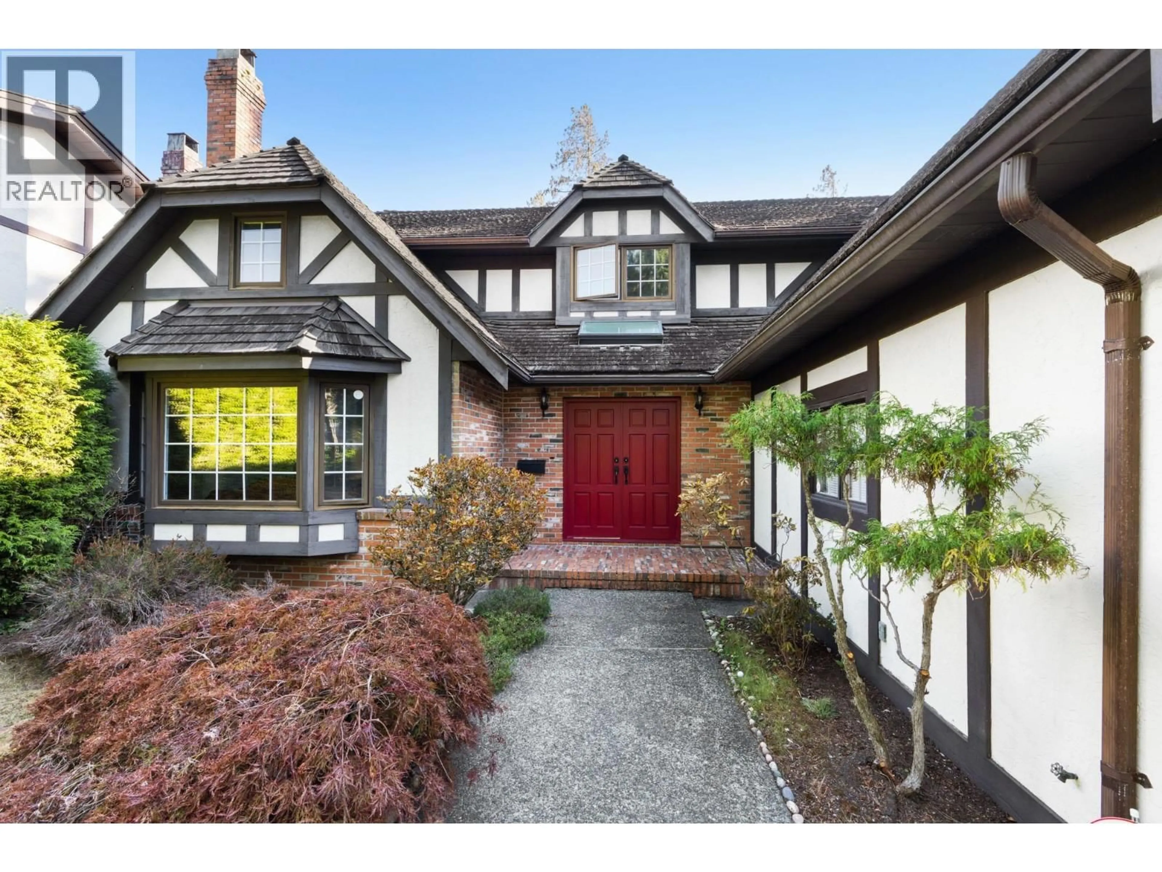 Home with brick exterior material, street for 5162 ALDERFEILD PLACE, West Vancouver British Columbia V7W2W7