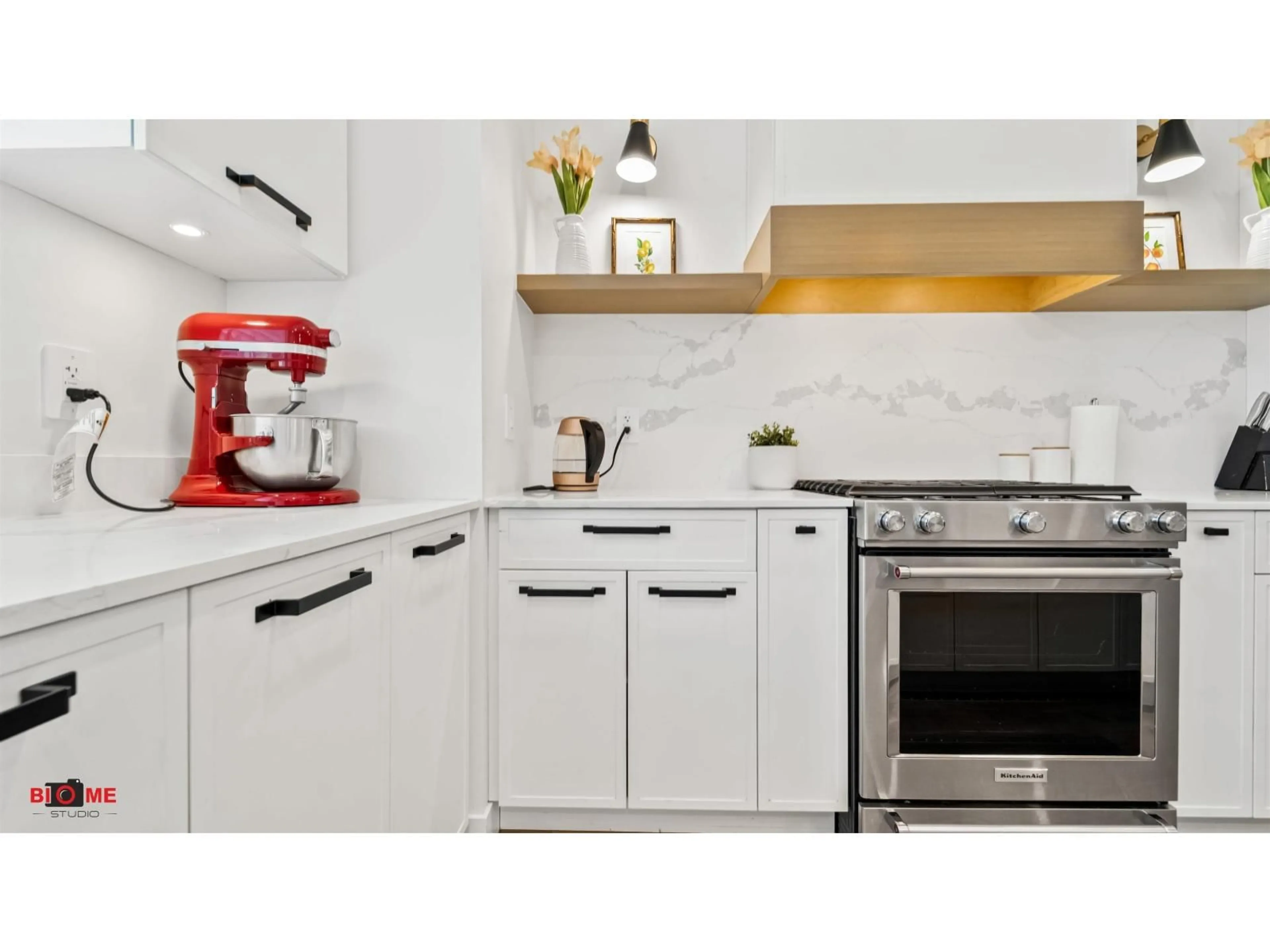 Standard kitchen, unknown for 7495 197 STREET, Langley British Columbia V2Y3T2