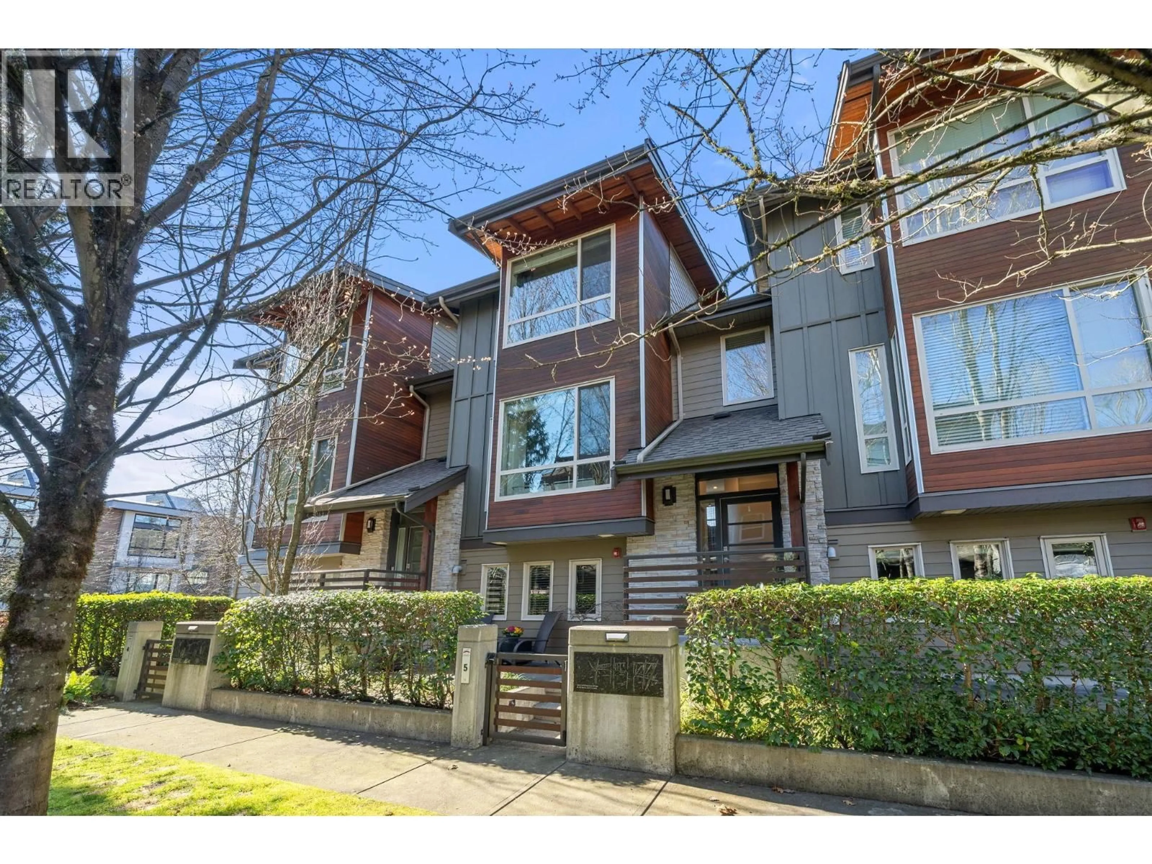 Unknown for 5 - 897 PREMIER STREET, North Vancouver British Columbia V7J2G7