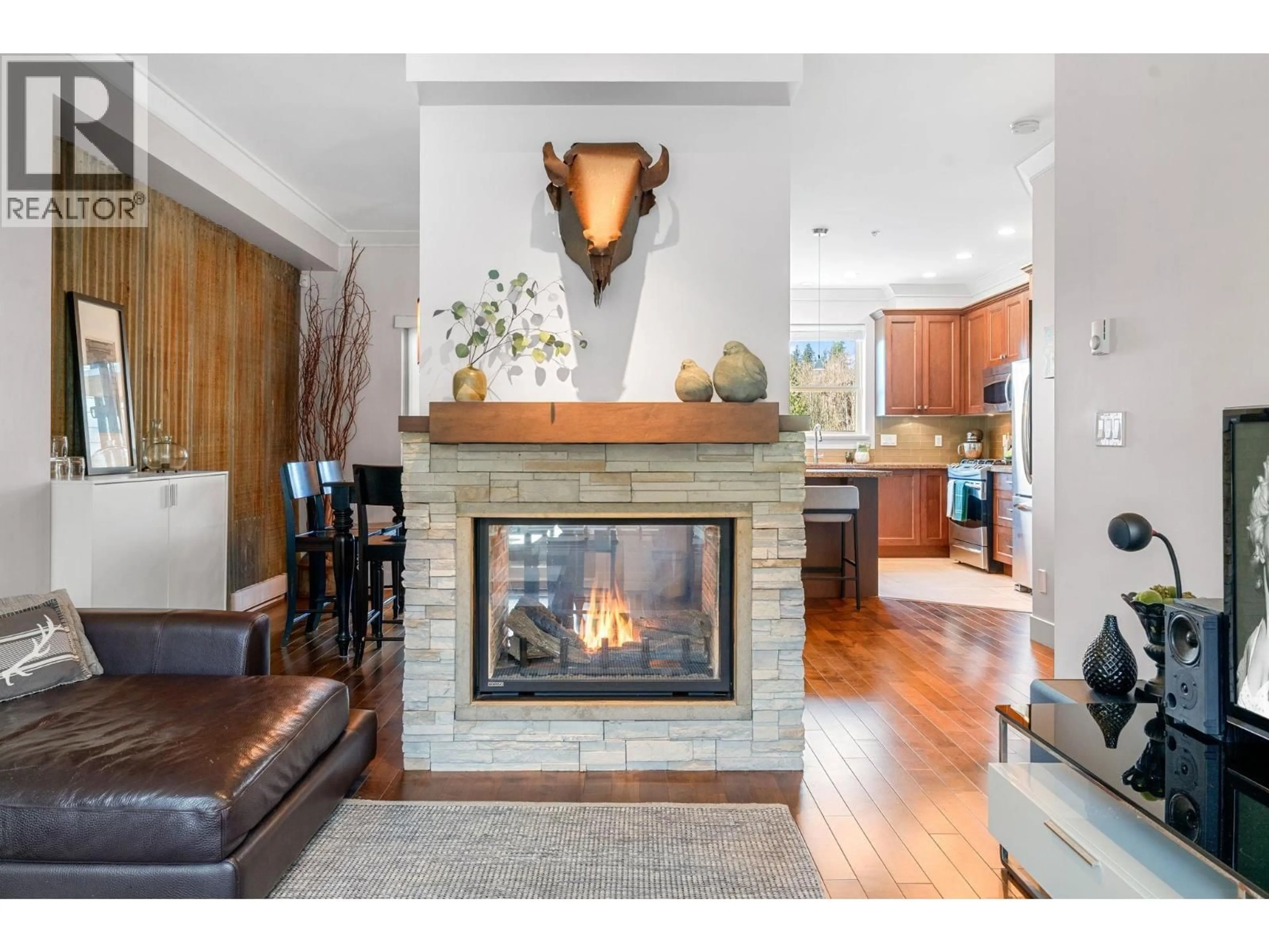 Unknown for 5 - 897 PREMIER STREET, North Vancouver British Columbia V7J2G7