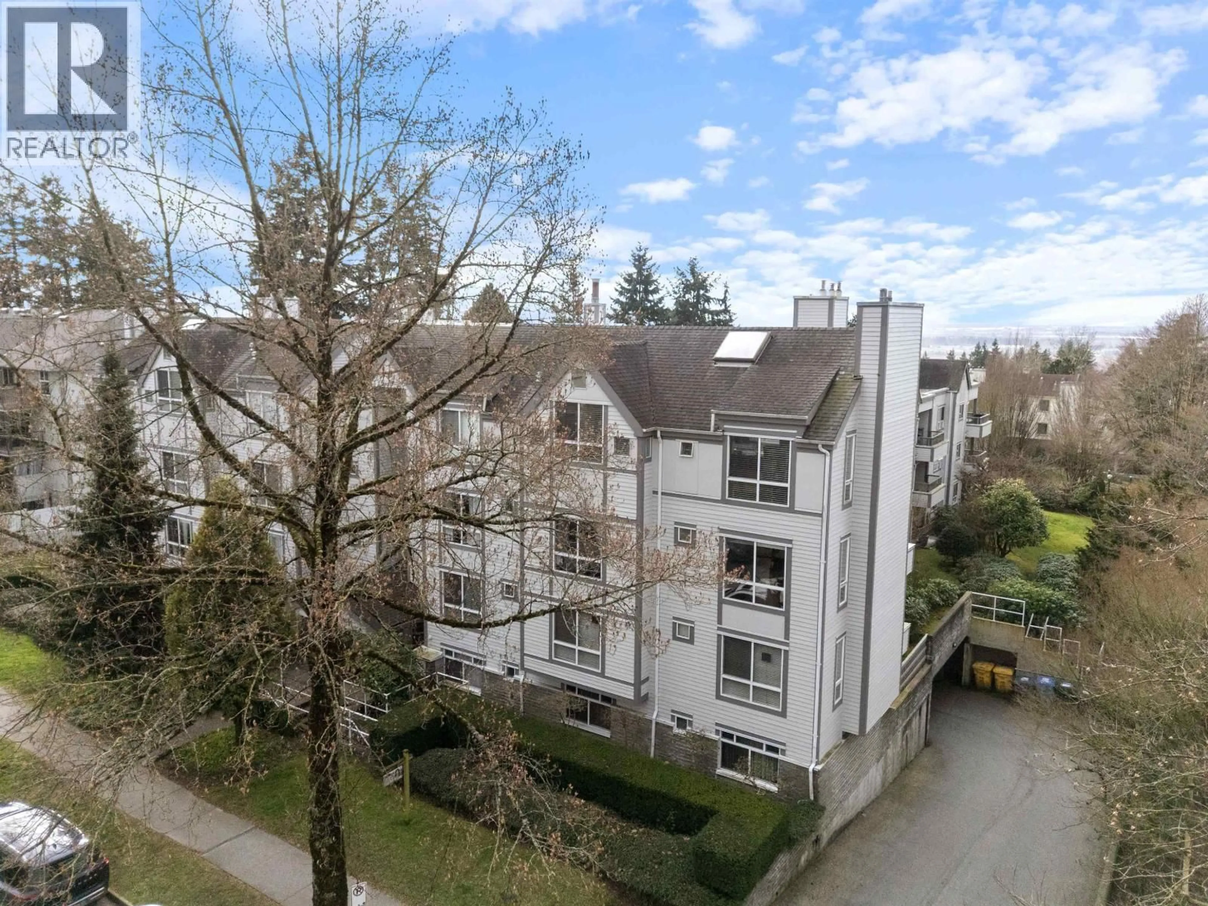 A pic from outside/outdoor area/front of a property/back of a property/a pic from drone, city buildings view from balcony for 205 - 7465 SANDBORNE AVENUE, Burnaby British Columbia V3N4W7