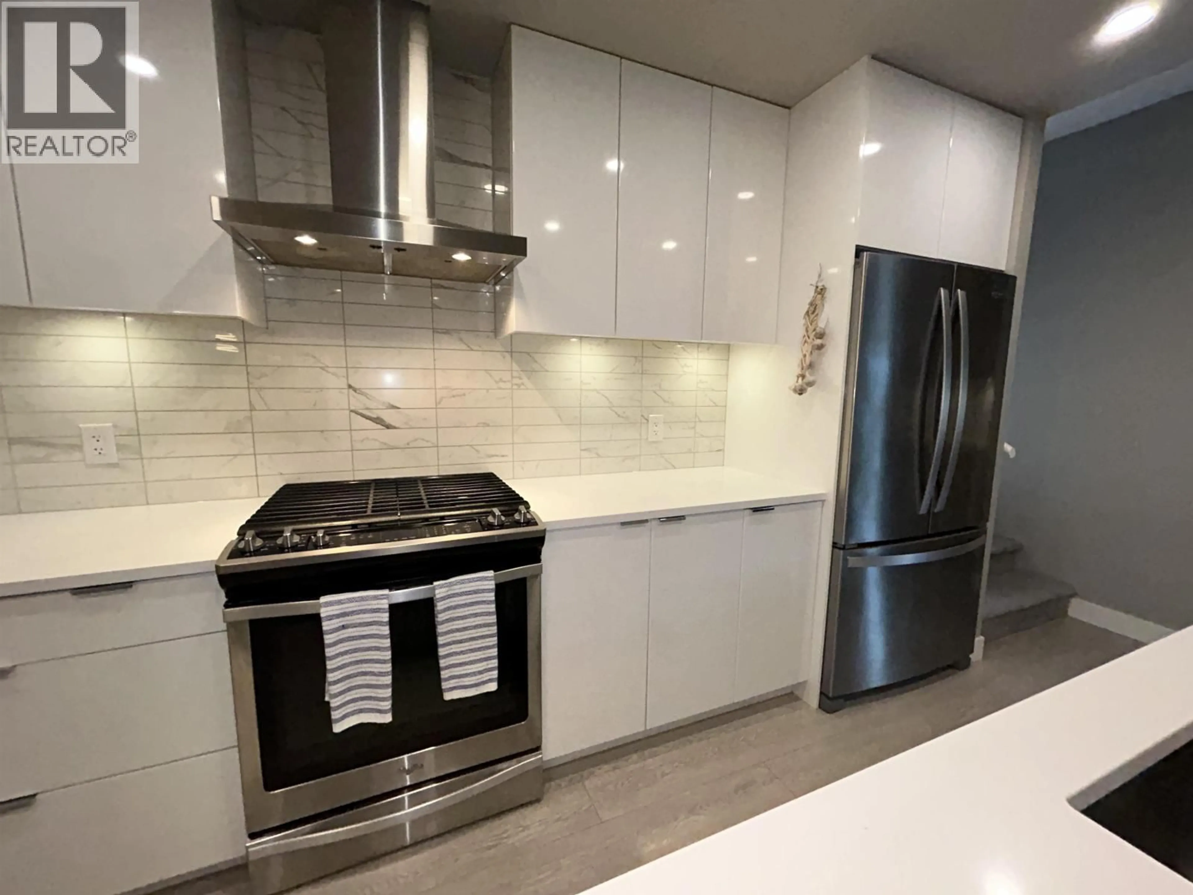 Unknown for 32 - 3595 SALAL DRIVE, North Vancouver British Columbia V7G0A7