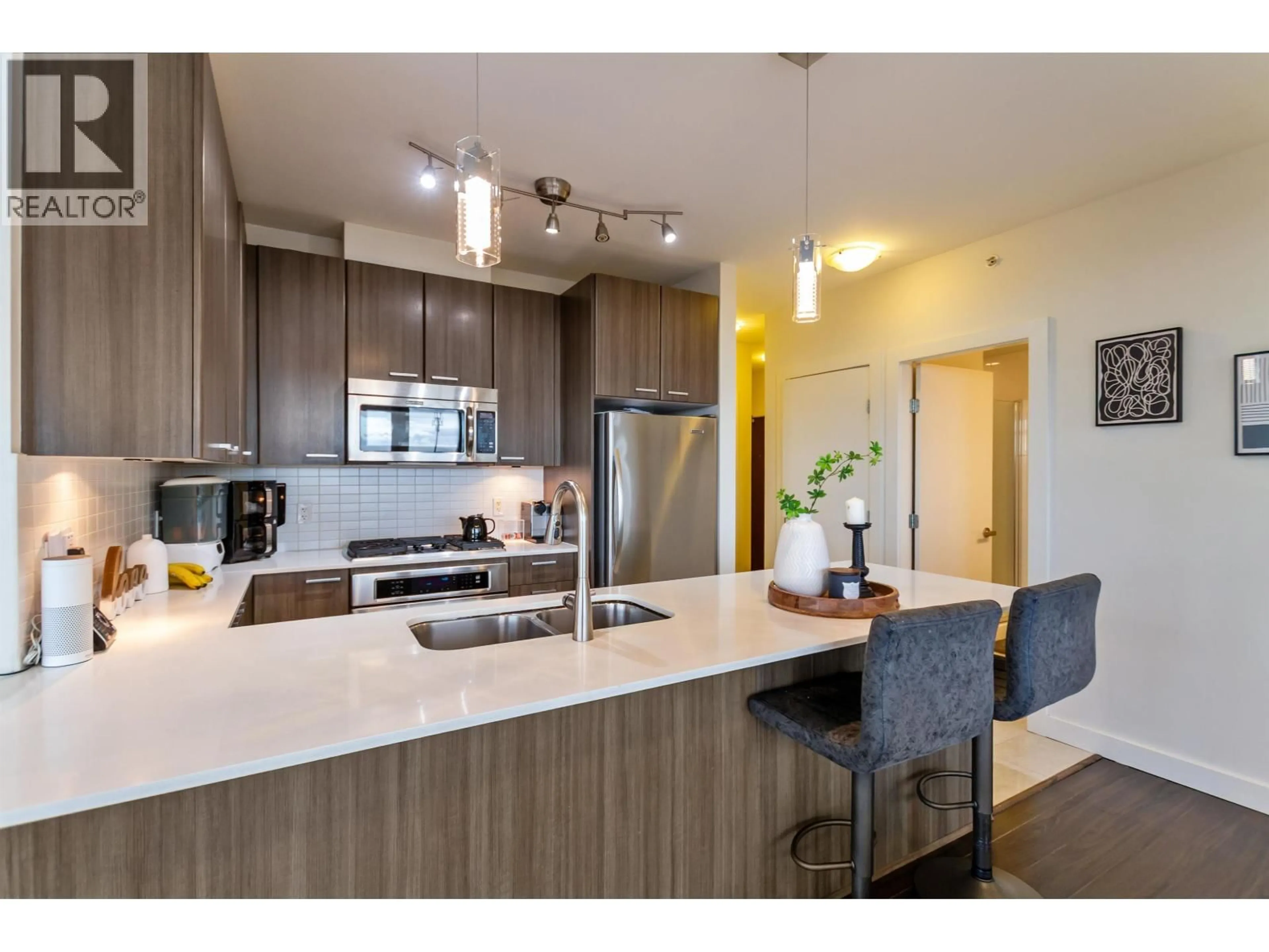 Open concept kitchen, unknown for 708 - 2789 SHAUGHNESSY STREET, Port Coquitlam British Columbia V3C0C3
