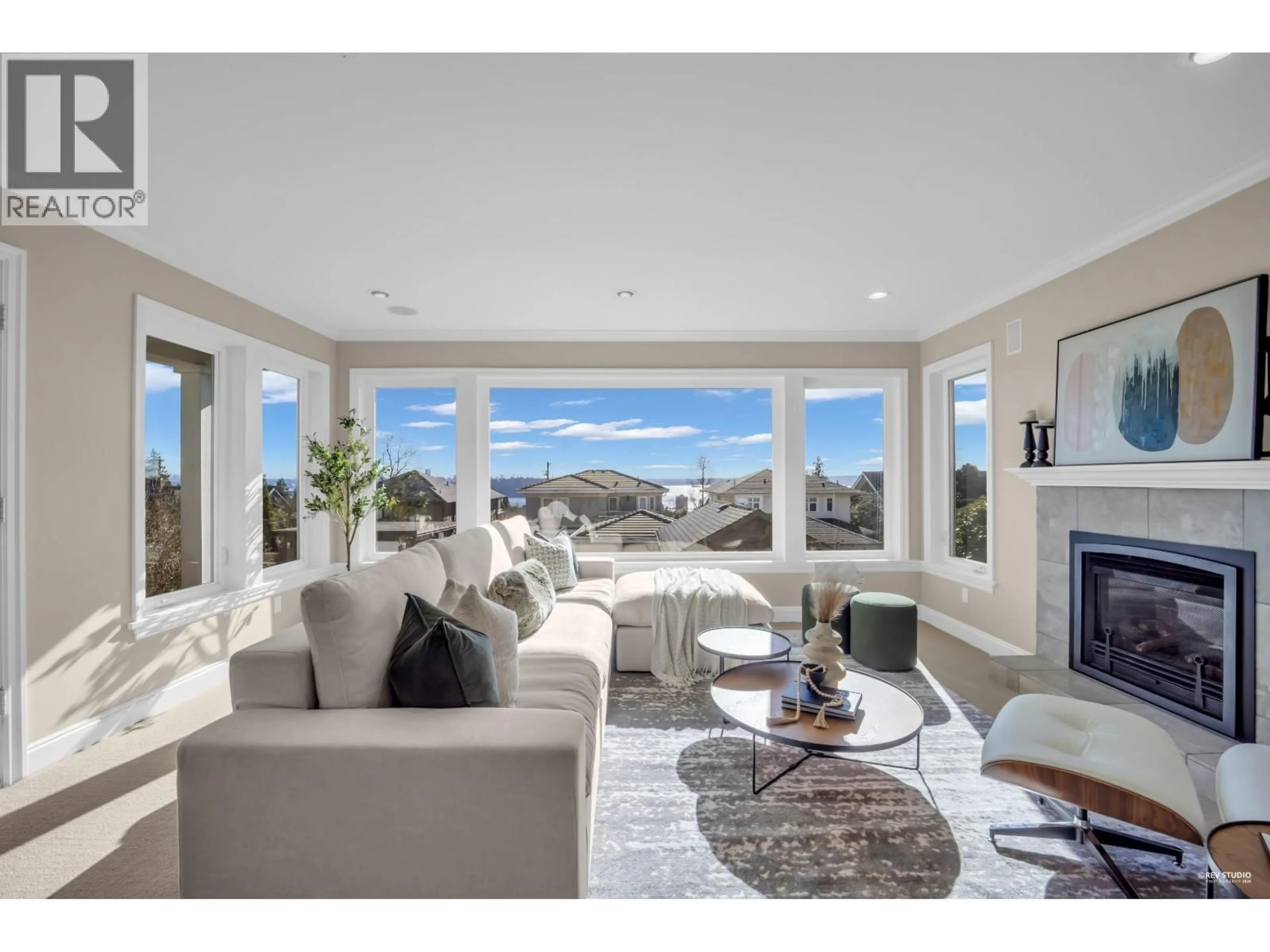 Living room with furniture, unknown for 1460 NELSON AVENUE, West Vancouver British Columbia V7T2G8