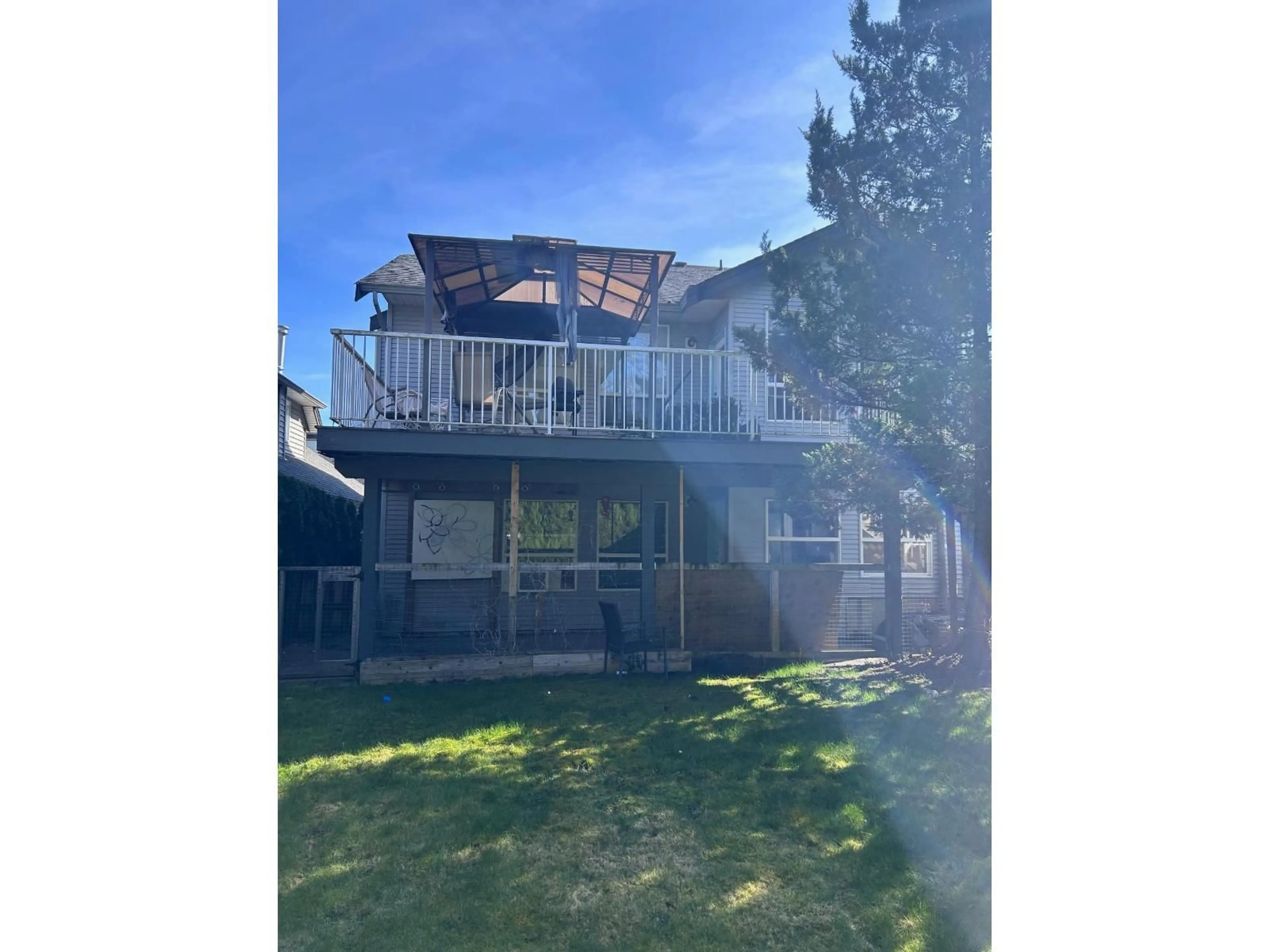 A pic from outside/outdoor area/front of a property/back of a property/a pic from drone, unknown for 46326 VALLEYVIEW ROAD, Chilliwack British Columbia V2R5R9
