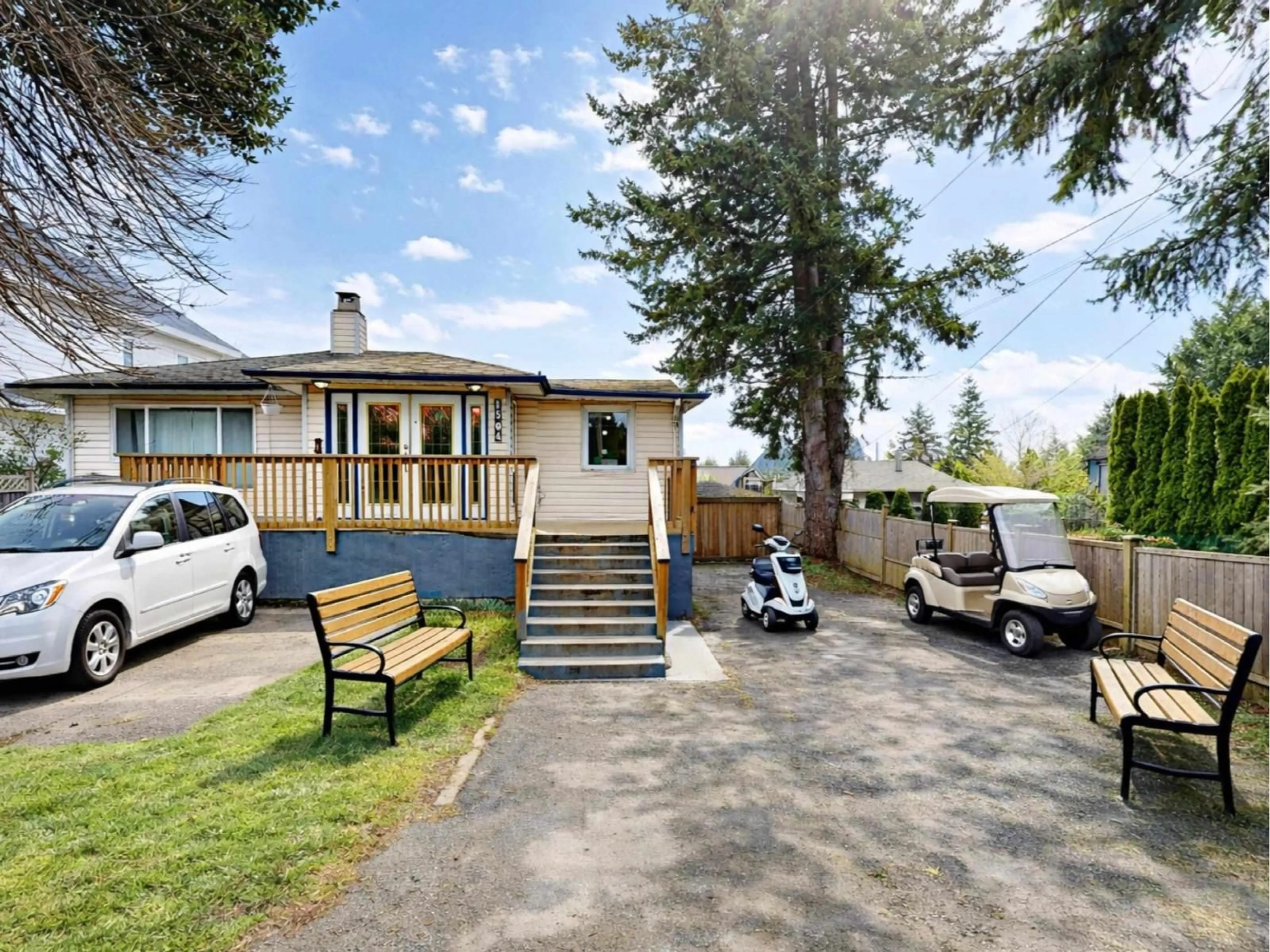 A pic from outside/outdoor area/front of a property/back of a property/a pic from drone, street for 1504 160 STREET, Surrey British Columbia V4A4W9