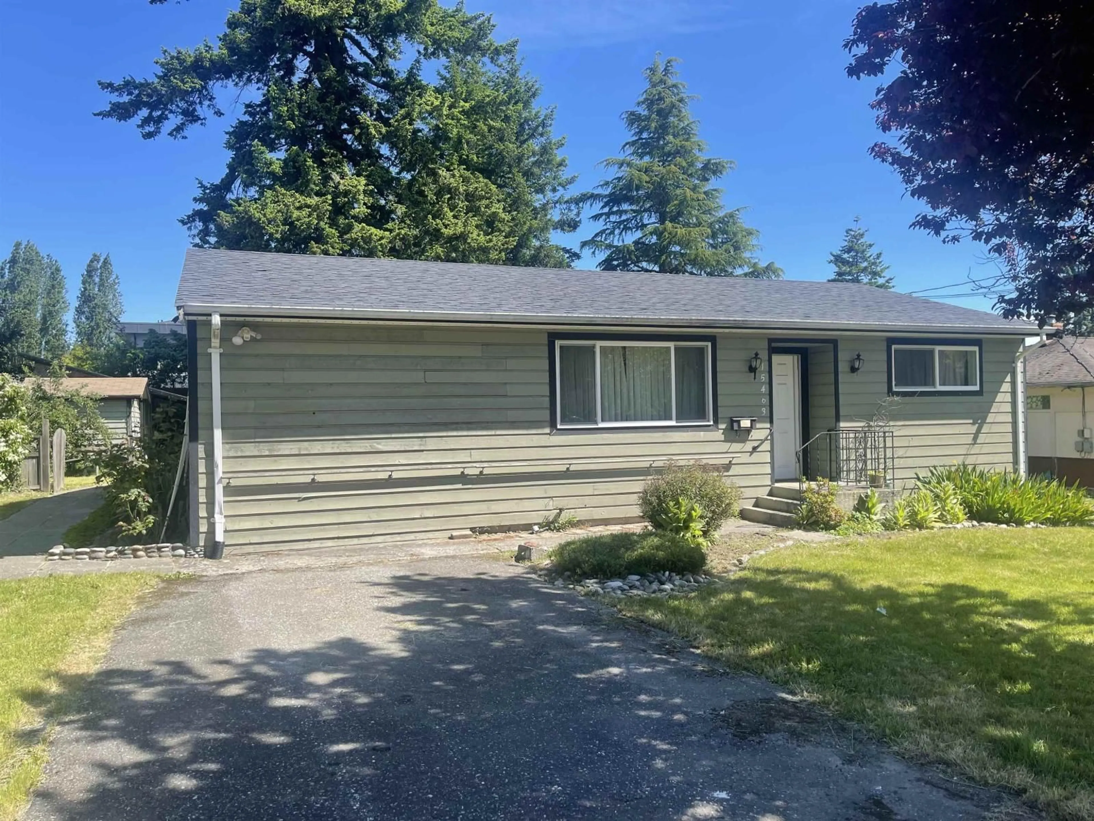 Home with vinyl exterior material, street for 15463 16A AVENUE, Surrey British Columbia V4A1T2