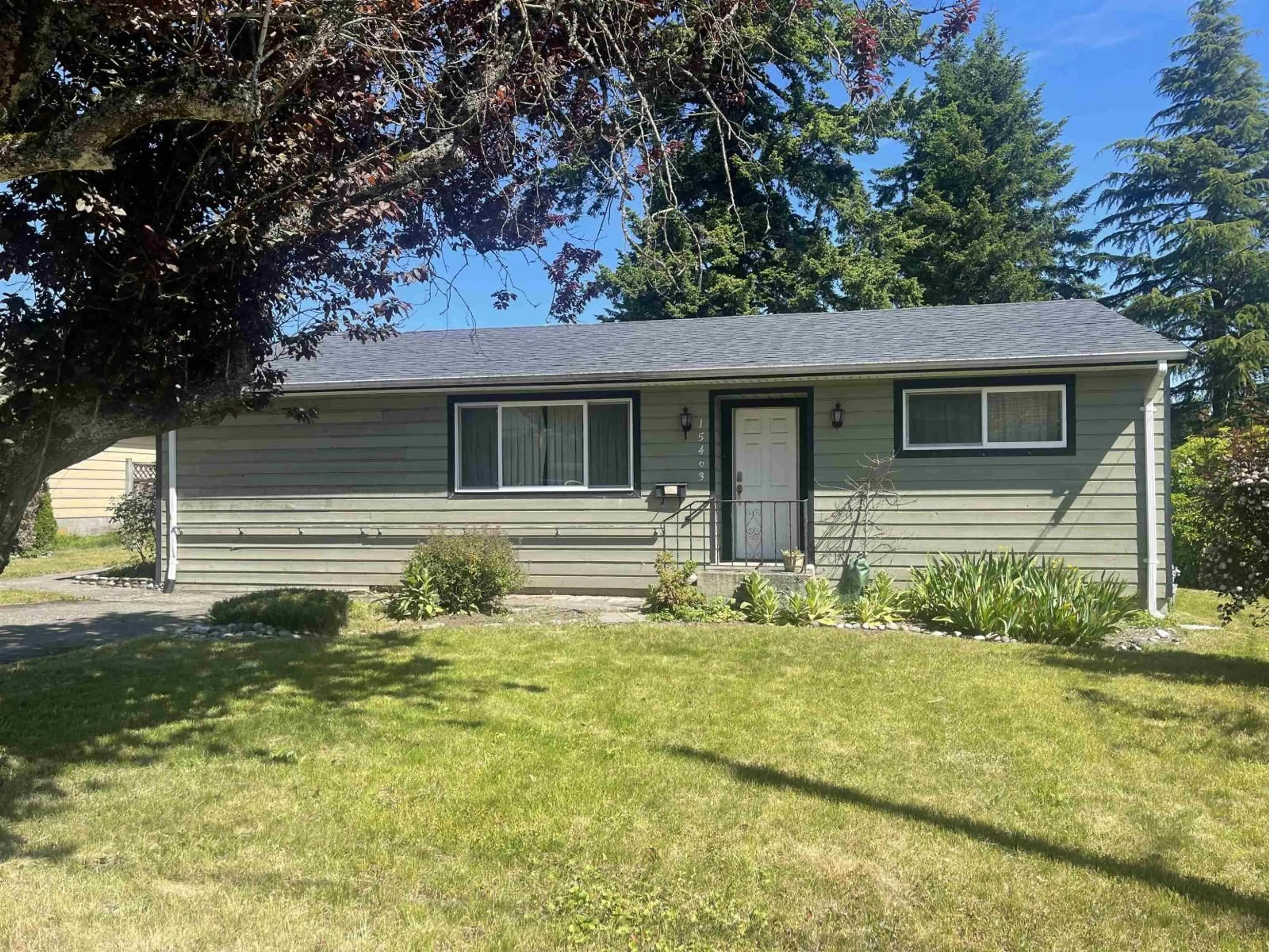 Home with vinyl exterior material, street for 15463 16A AVENUE, Surrey British Columbia V4A1T2